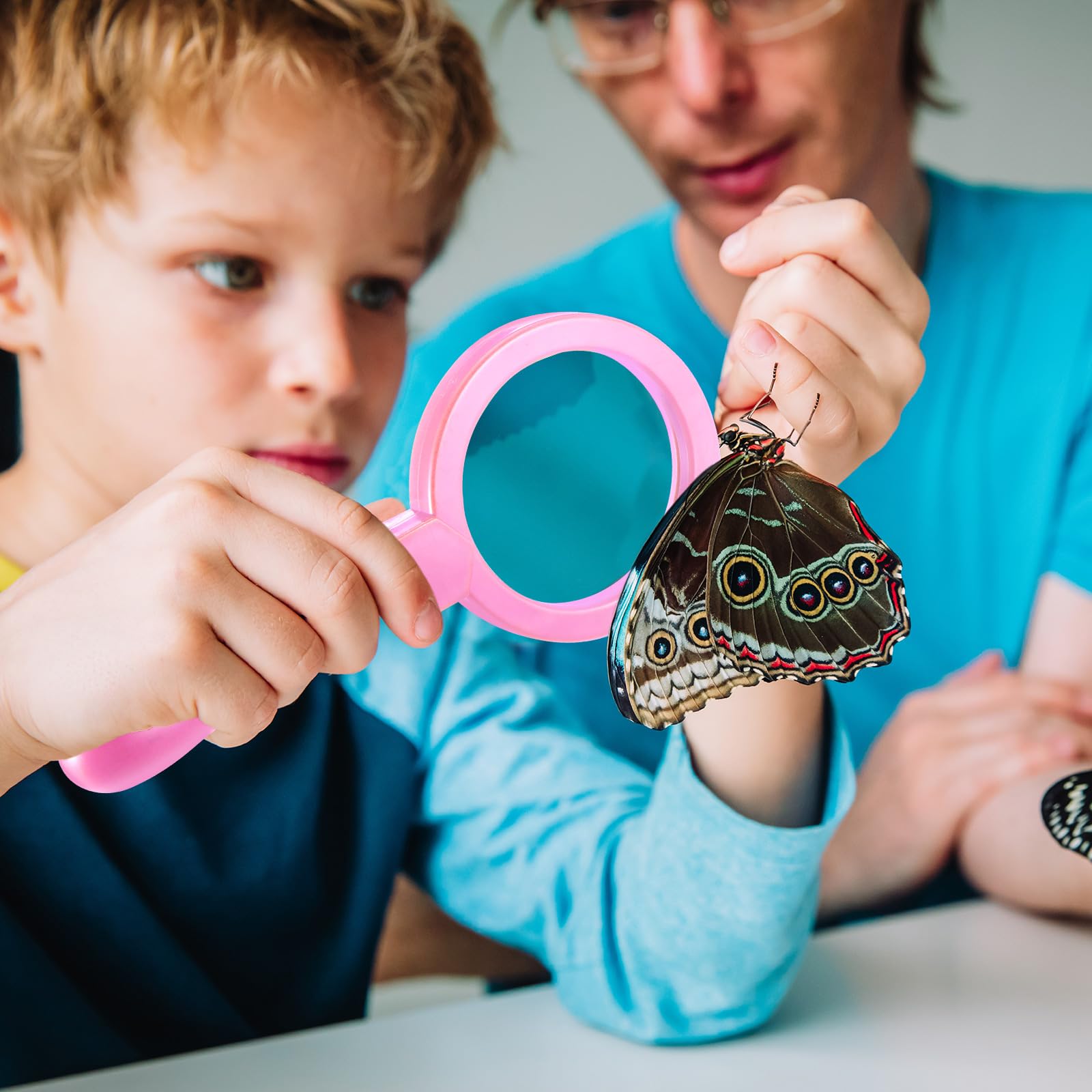 Saysurey 12 Pcs Magnifying Glass for Kids Shatterproof Science Jumbo Magnifiers with Stand Plastic Handheld Magnifying Glass Preschool Science Toys for Observation Classroom Students Autistic Children - Image 6