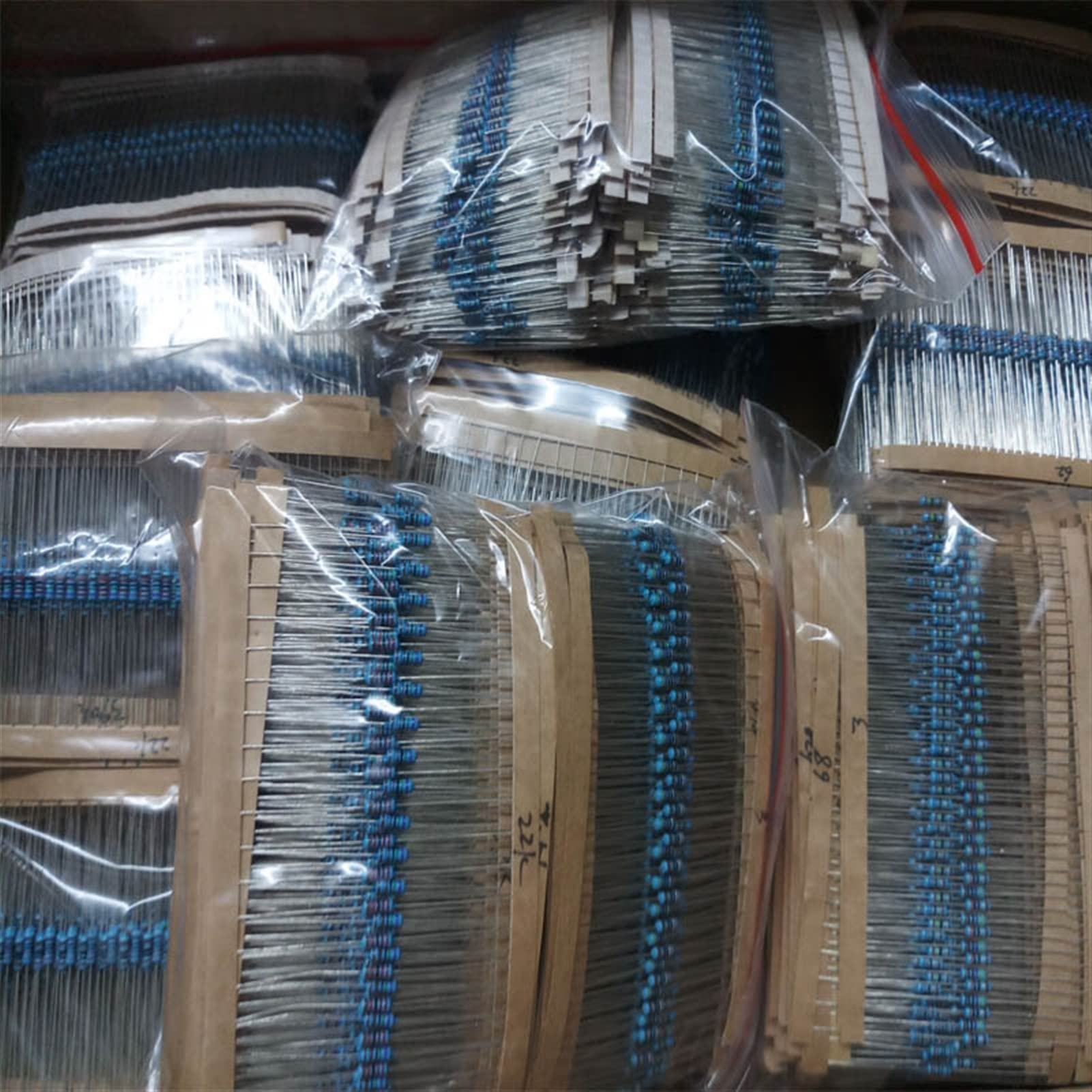 2600 Pz/Lotto 130 Valori 1/4W 0.25W 1 Percent Resistori a Film Metallico Set, Kit di Assortimento di Resistori Lotto