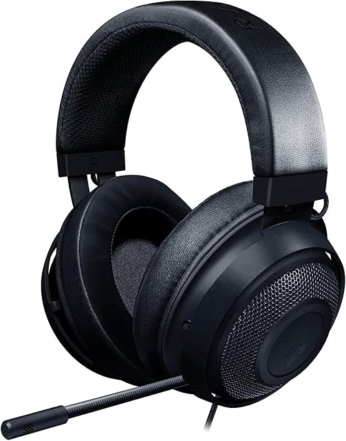 Razer Kraken - Cross-Platform Wired Gaming Headset (Custom Tuned 50mm Drivers, Unidirectional Microphone, 3.5mm Cable with In-line controls, Cross Platform Compatible) Black