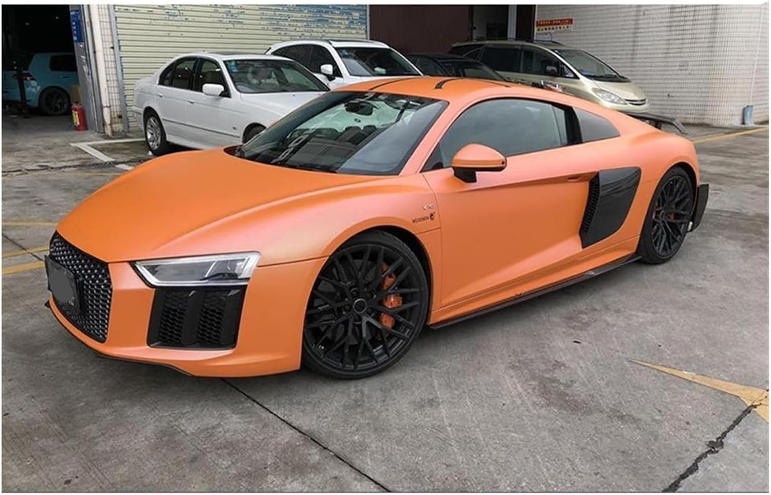 R8 V10 Plus Carbon Fiber Car Side Skirts Compatible for Audi R8 Car Body Kit Moulding Trims 15-19