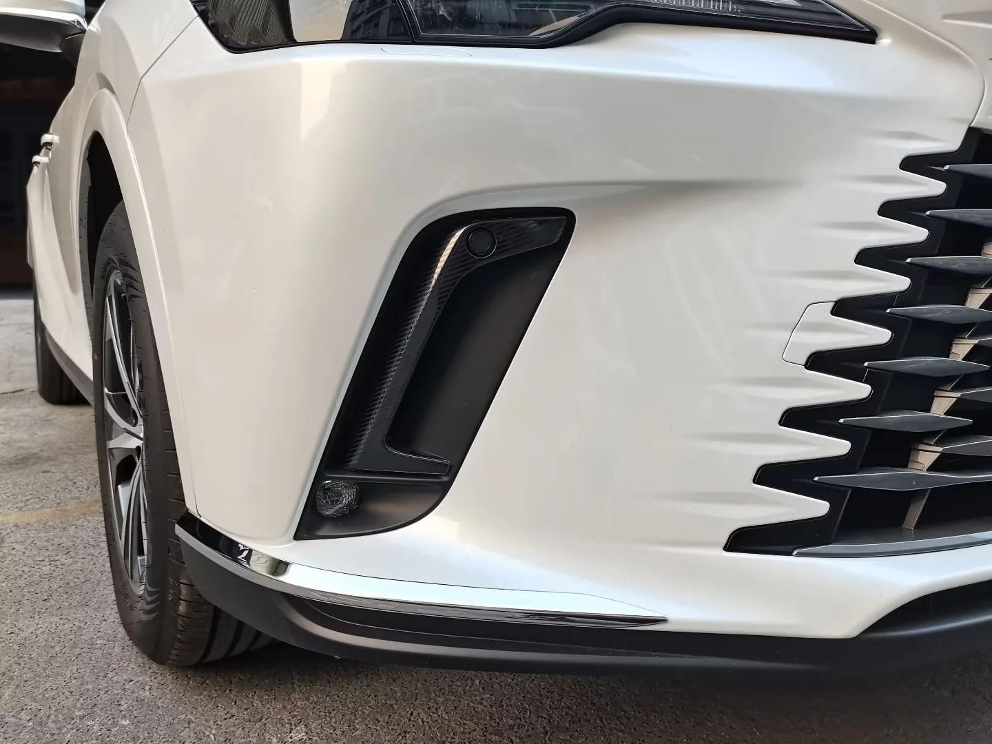 Front Bumper Corner Protection Cover Compatible with Lexus New RX RX350 RX350h 2023 2024 2025 2026 Edge Guard Strip Protector Trims Car Accessories Stainless Steel 2PCS(Silver, Front)