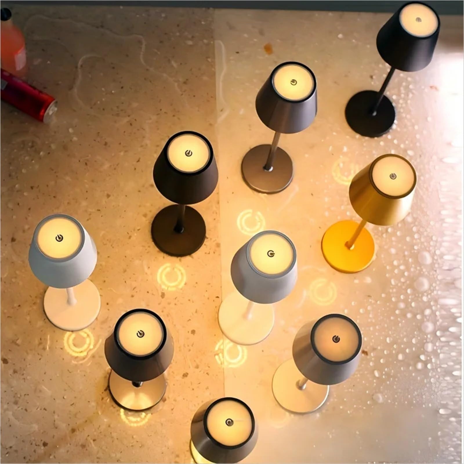 1 x dotykowa lampa stołowa LED do ładowania z 3 kolorami światła (złota)