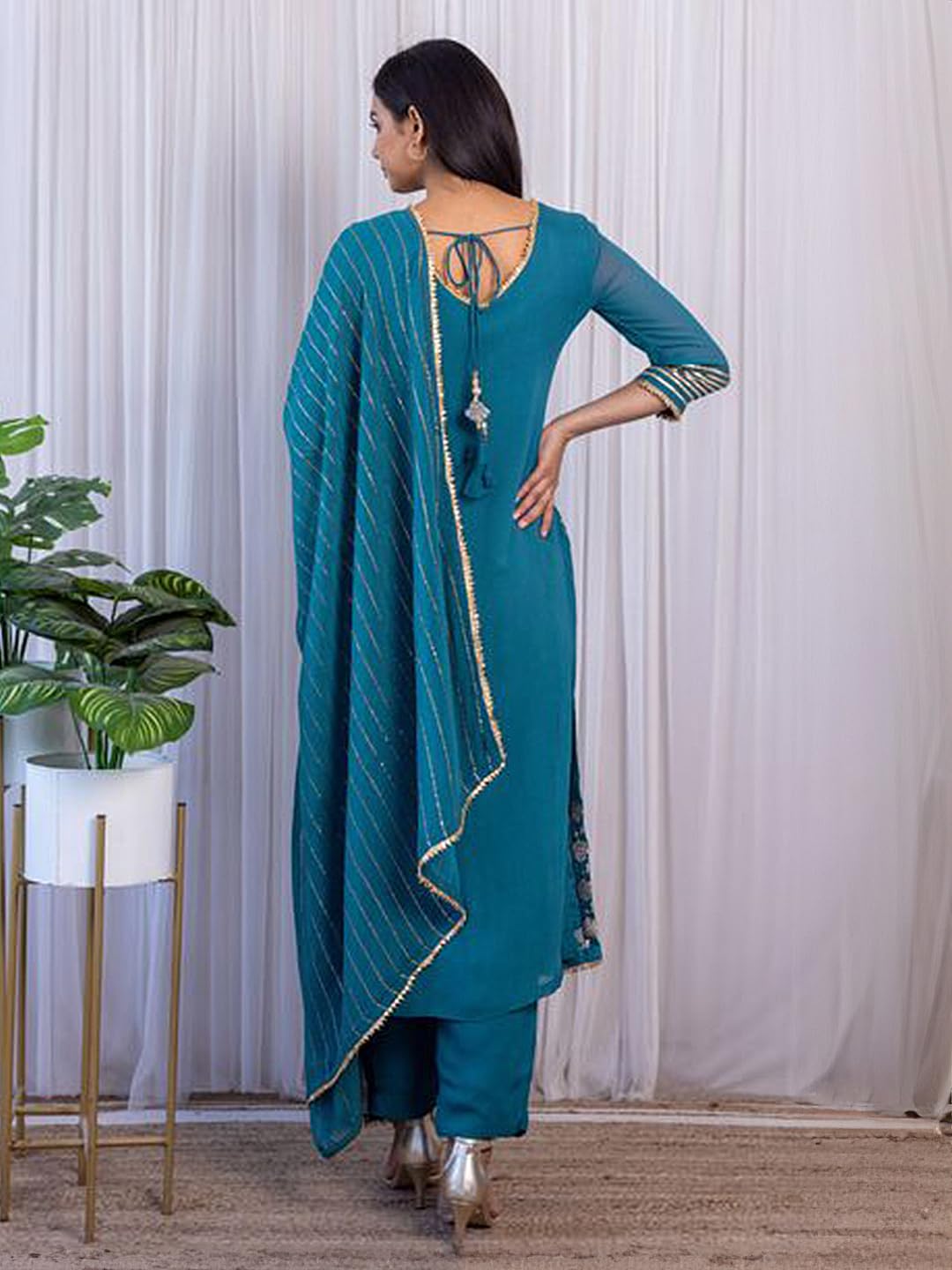 FUSIONIC Teal Color Base Kurta Set With Dupatta - S SIZE 4