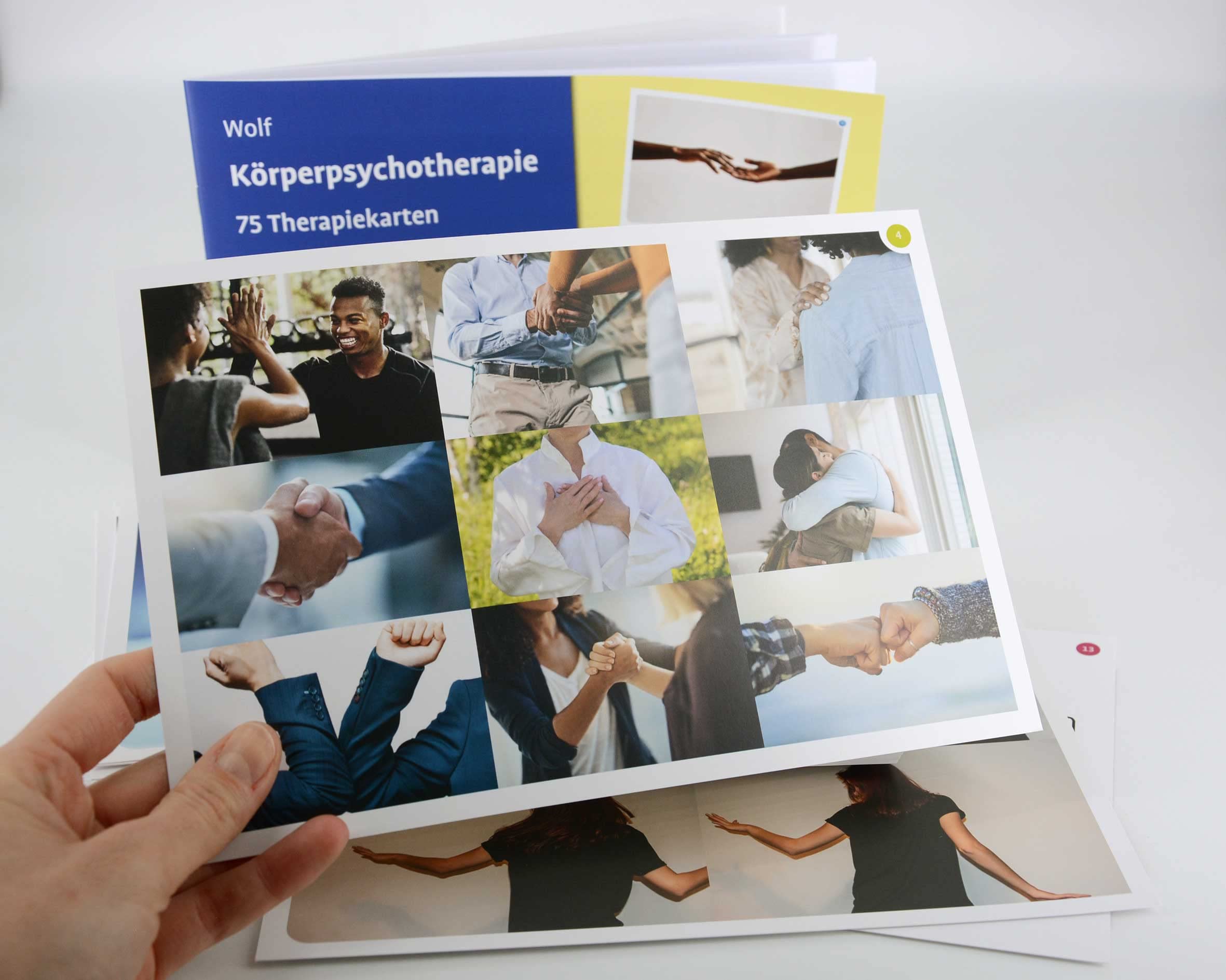 Körperpsychotherapie: 75 Therapiekarten mit 32-seitigem Booklet in hochwertiger Klappkassette, Kartenformat 16,5 x 24 cm (Beltz Therapiekarten)