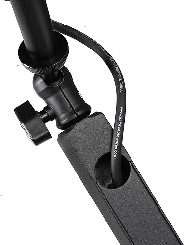 Vista 11 de Shure by Gator Soporte de Micrófono Boom de Escritorio Premium de Perfil Bajo; Totalmente Ajustable para Podcast, Transmisión y Configuraciones