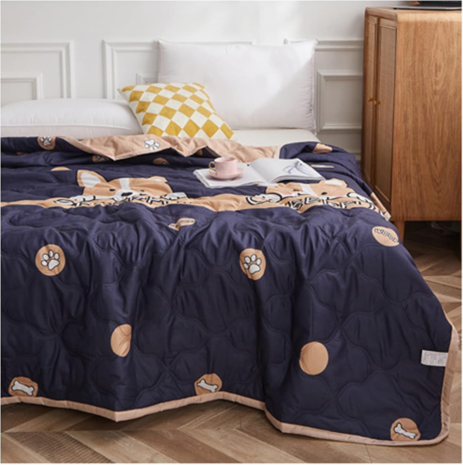 YRRA Thin Quilt Summer Lightweight Comforter, Comforter
