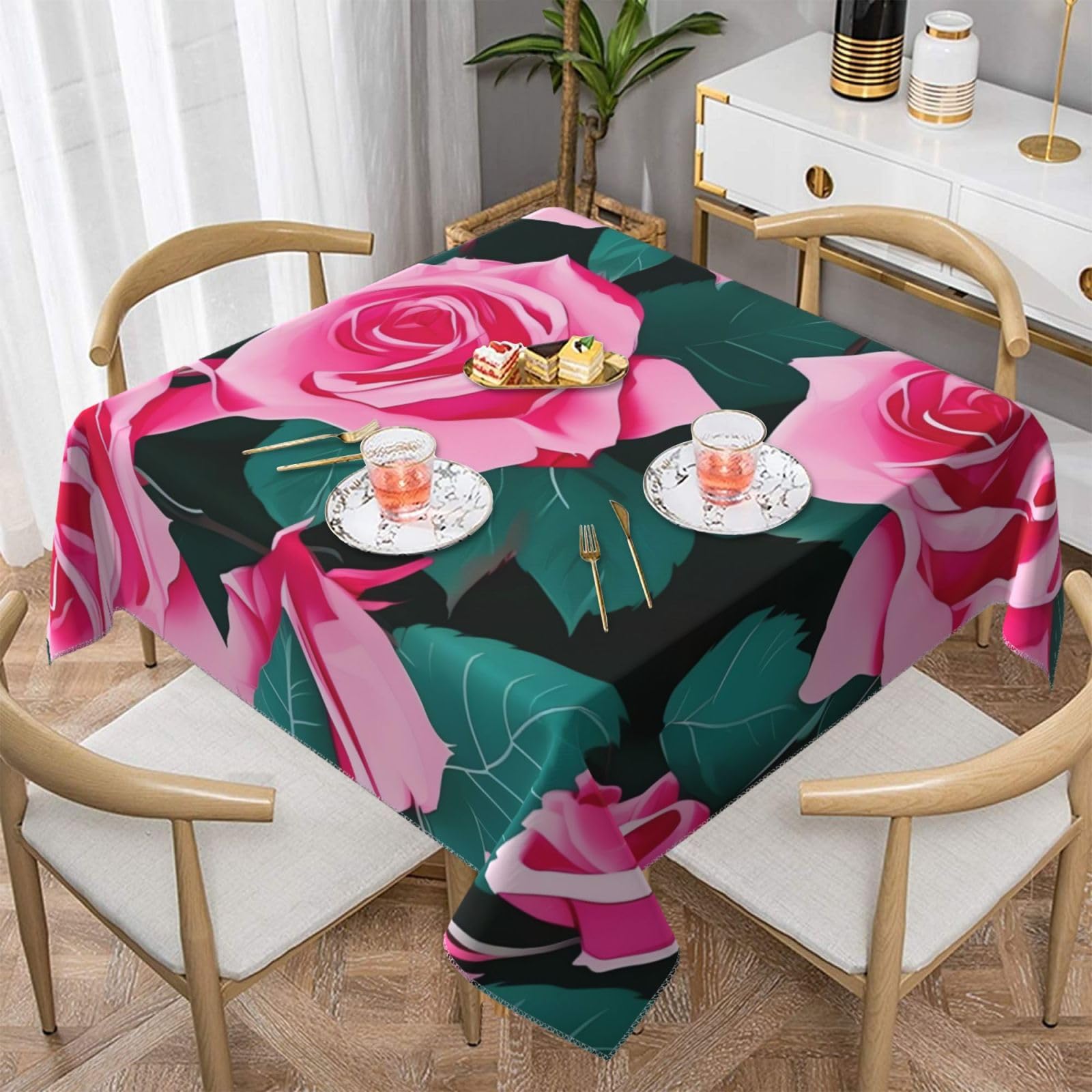 Nappe carrée roses roses pour illuminer vos repas de fête en famille