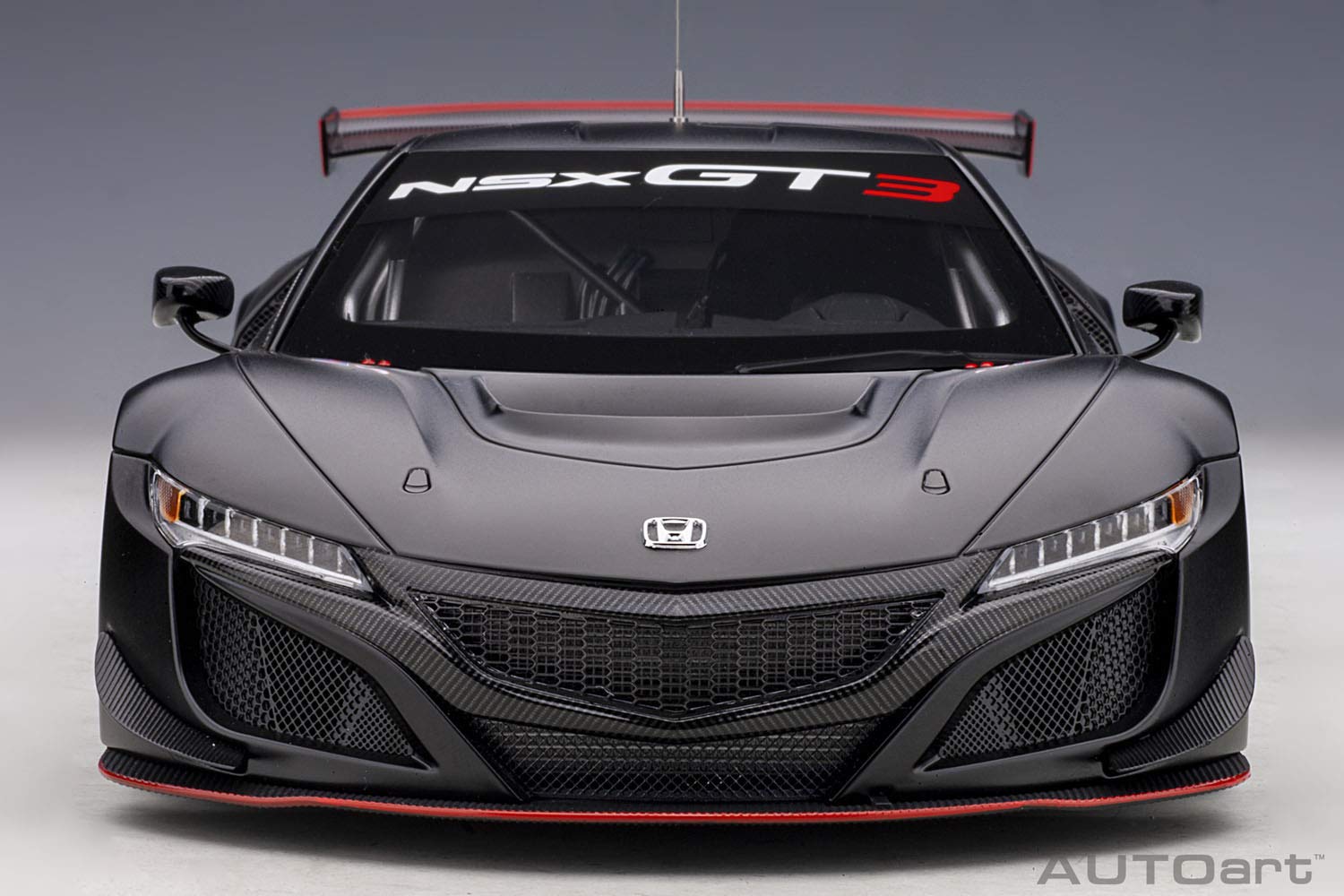 Amazon.co.jp: AUTOart 1/18 ホンダ NSX GT3 2018 マット・ブラック
