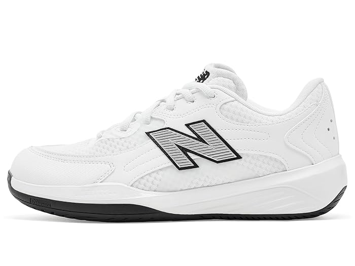 Women's New Balance 696v7 | Zappos.com