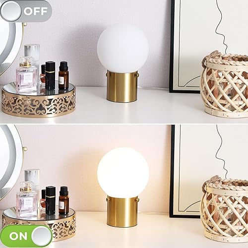 Miniatura 4 de Lámpara de mesa dorada para mesita de noche con pantalla de globo de vidrio esmerilado, lámpara de noche moderna de mediados de siglo con base de