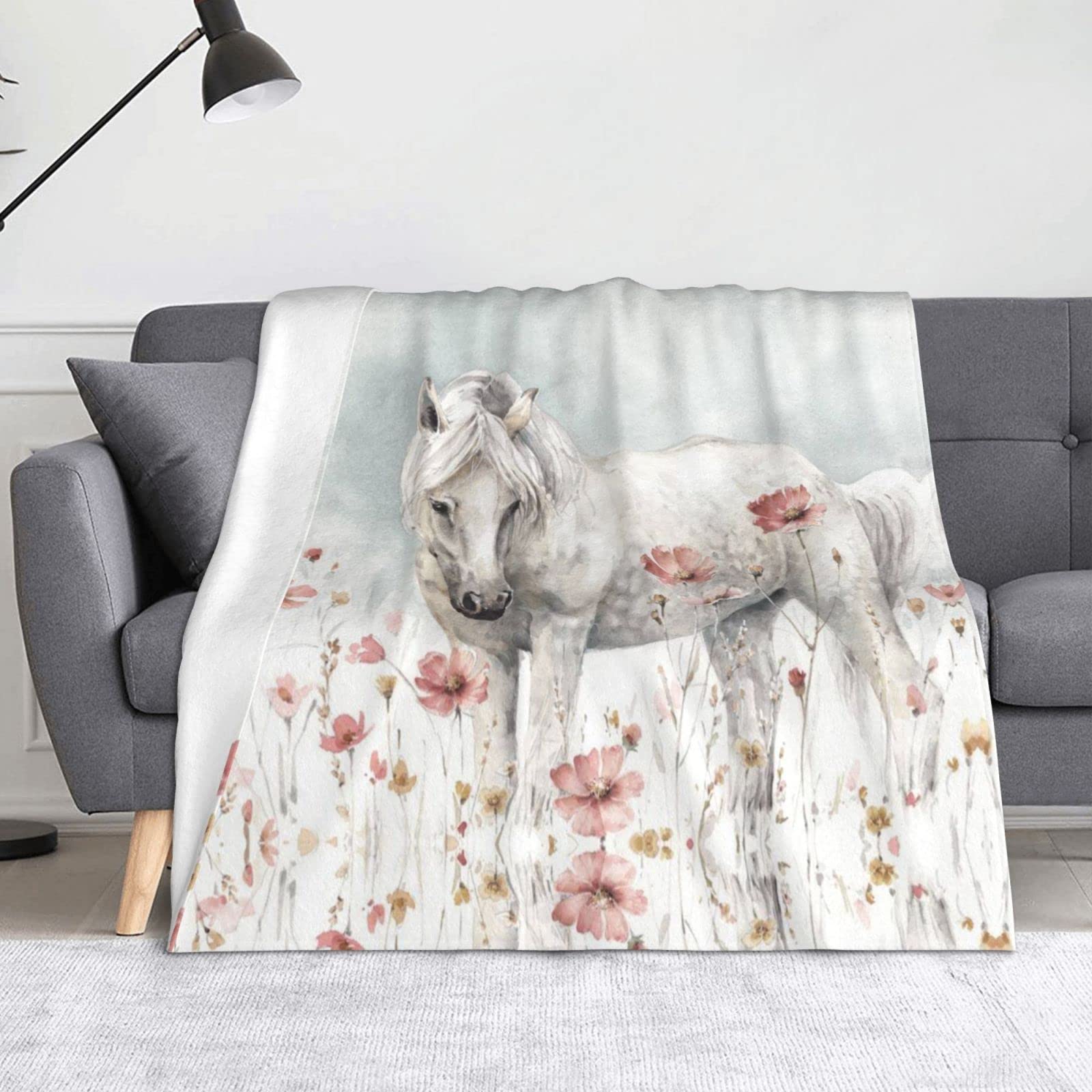 Couverture en flanelle cheval blanc et fleurs : plaid microfibre doux pour lit et canapé