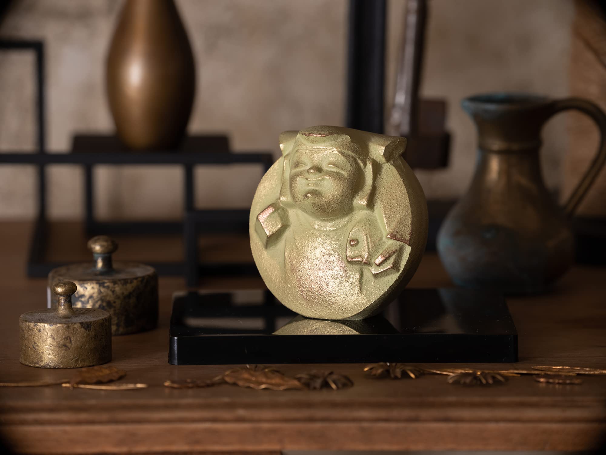 中国アンティーク 石塀 彫刻 福の神(?) 、蓮