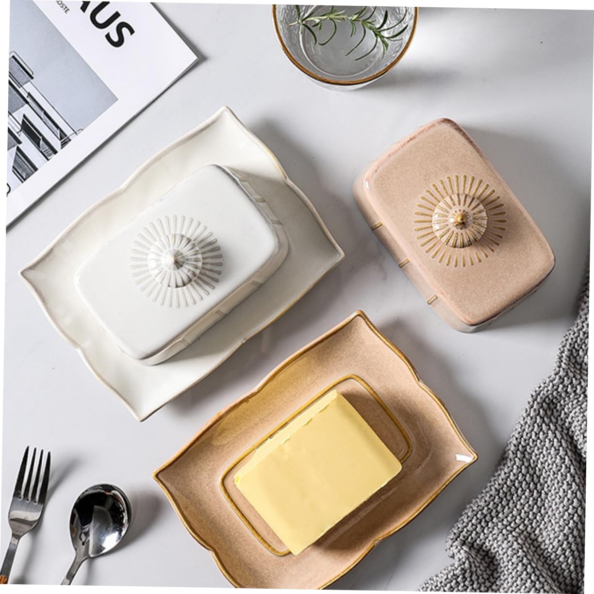 Ceramic Butter Plate with Lid Serving Tray for Fresh Butter Storage Non Absorbent Refrigerator Dish for Home Restaurants Hotels and Dessert Shops