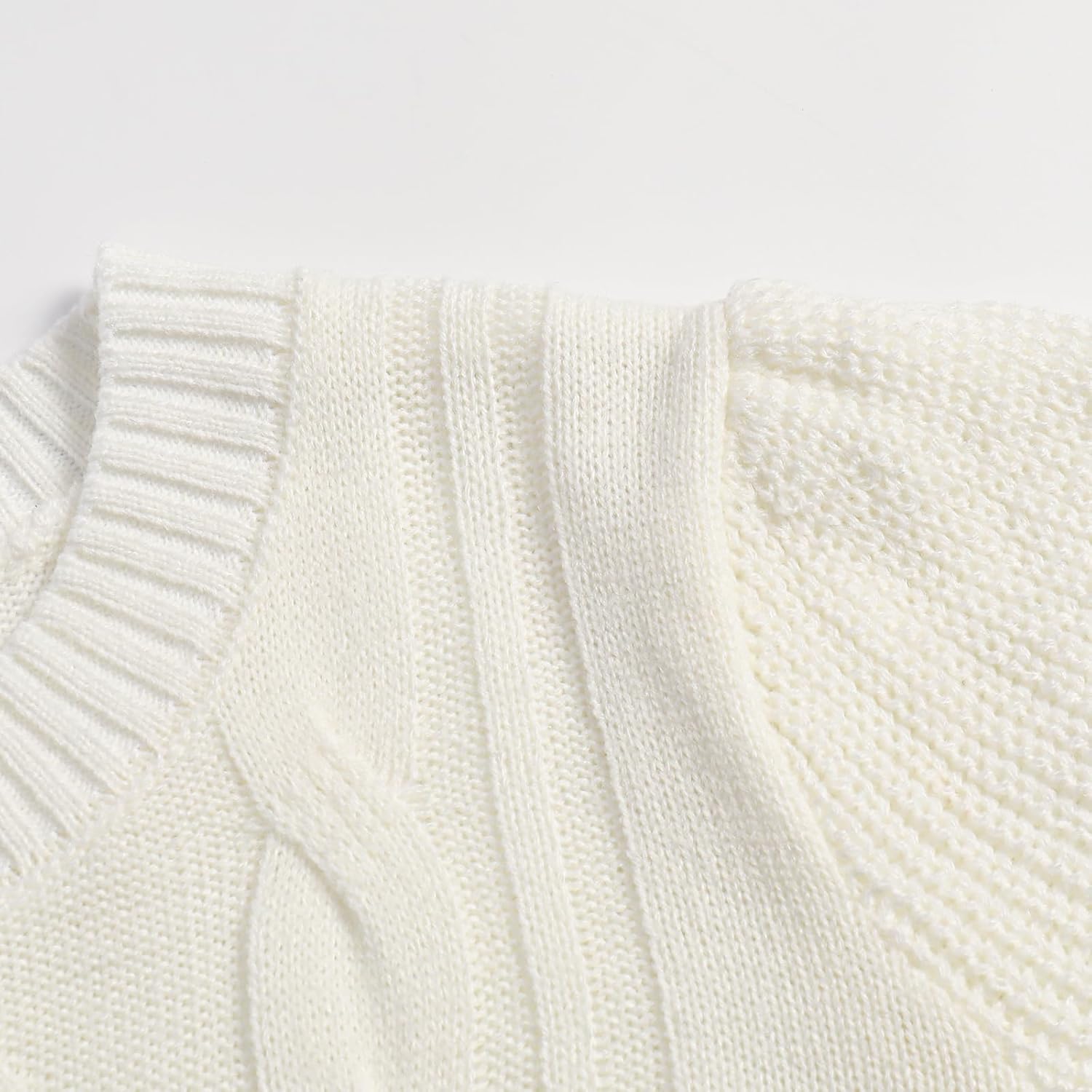 Women's Summer Sweater Short Sleeve Casual Round Neck Knit Sweater - Image 4