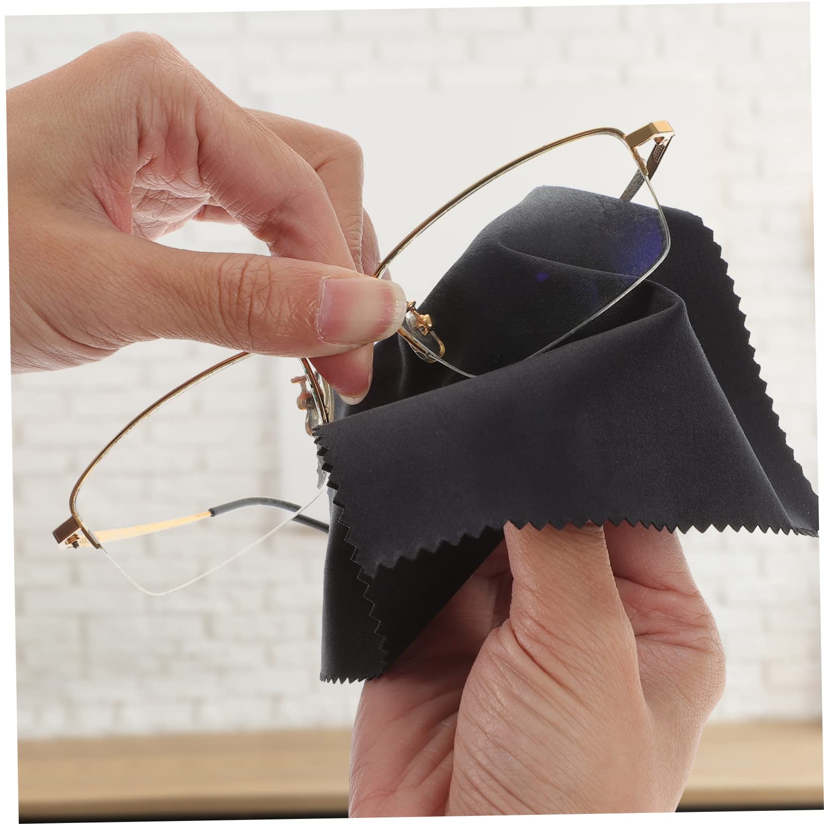 Panno Microfibra Nero per Pulizia Occhiali 100 Pezzi Quadrato | Finitura a Doppia Morbidezza, Adatto a Lenti e Superfici Delicate, Vacanze Estive