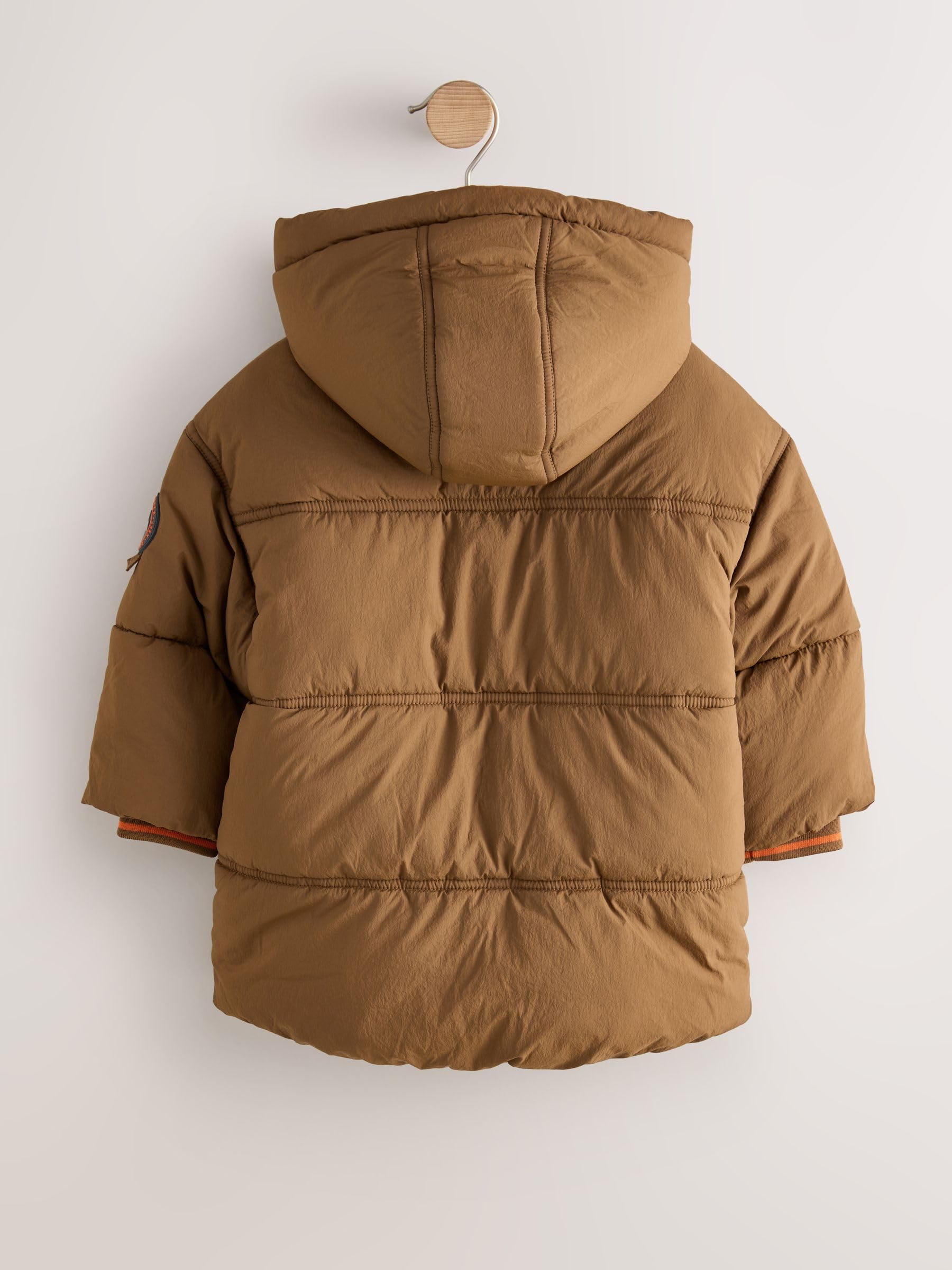 NEXT Niños Abrigo impermeable acolchado con forro de borreguito