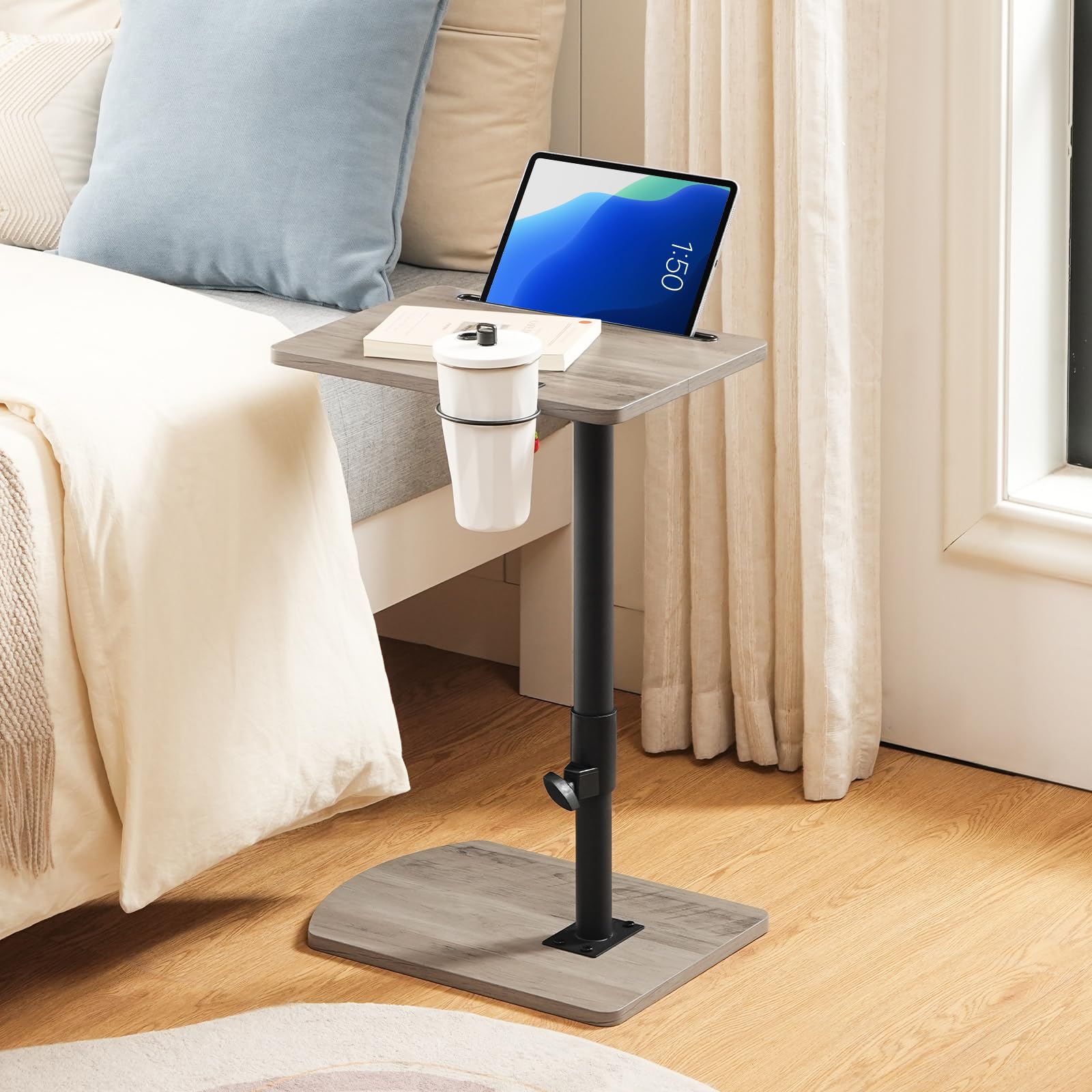 HOOBRO Tavolino a Forma di C Regolabile in Altezza, Tavolino Divano Rotazione 360°, con Portabicchieri Rimovibile e Slot per Tablet, Grigio Invecchiato e Nero EBG34SF01