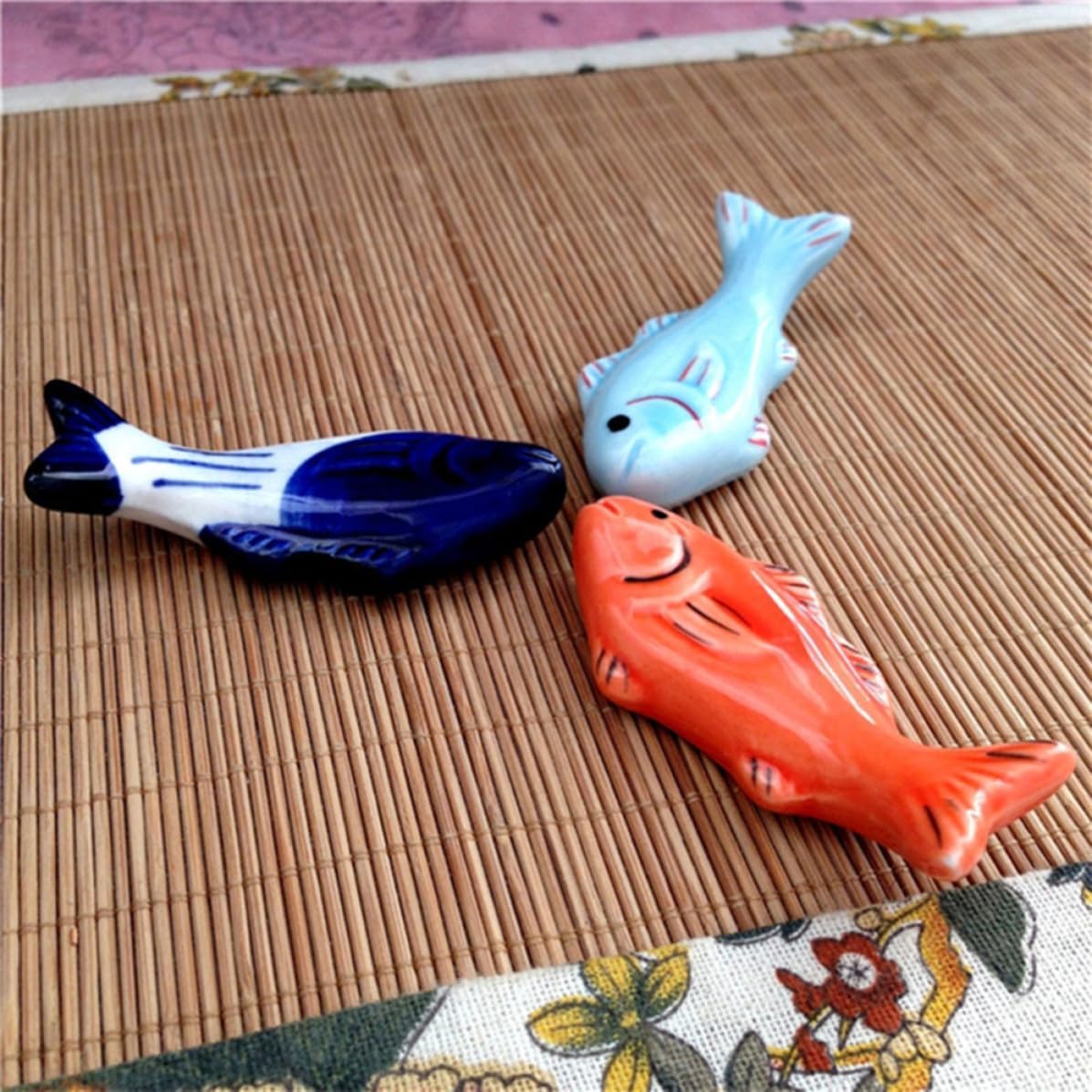 6pcs Ceramic Chopsticks Holder with Cyprinoid Shape, Creative Tableware Holder for Chopsticks and Spoons, Dining Table Decor and Housewarming Gift