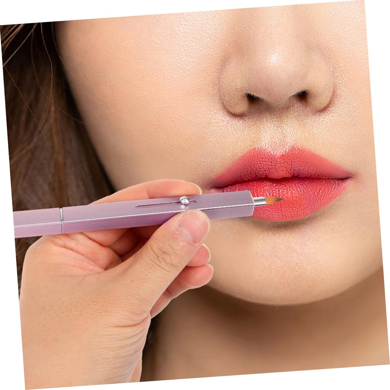 Retractable Dual-end Lipstick Brush Applicator Concealer Makeup Brush for Women for Lip Lip Balm Gloss Eyeshadow Travel-friendly Cosmetic Tool