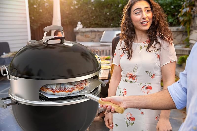 Set de copt pizza din oțel inoxidabil onlyfire, inel pentru pizza pentru grătar tip kettle Weber de 57 cm, pentru grătar cu cărbuni