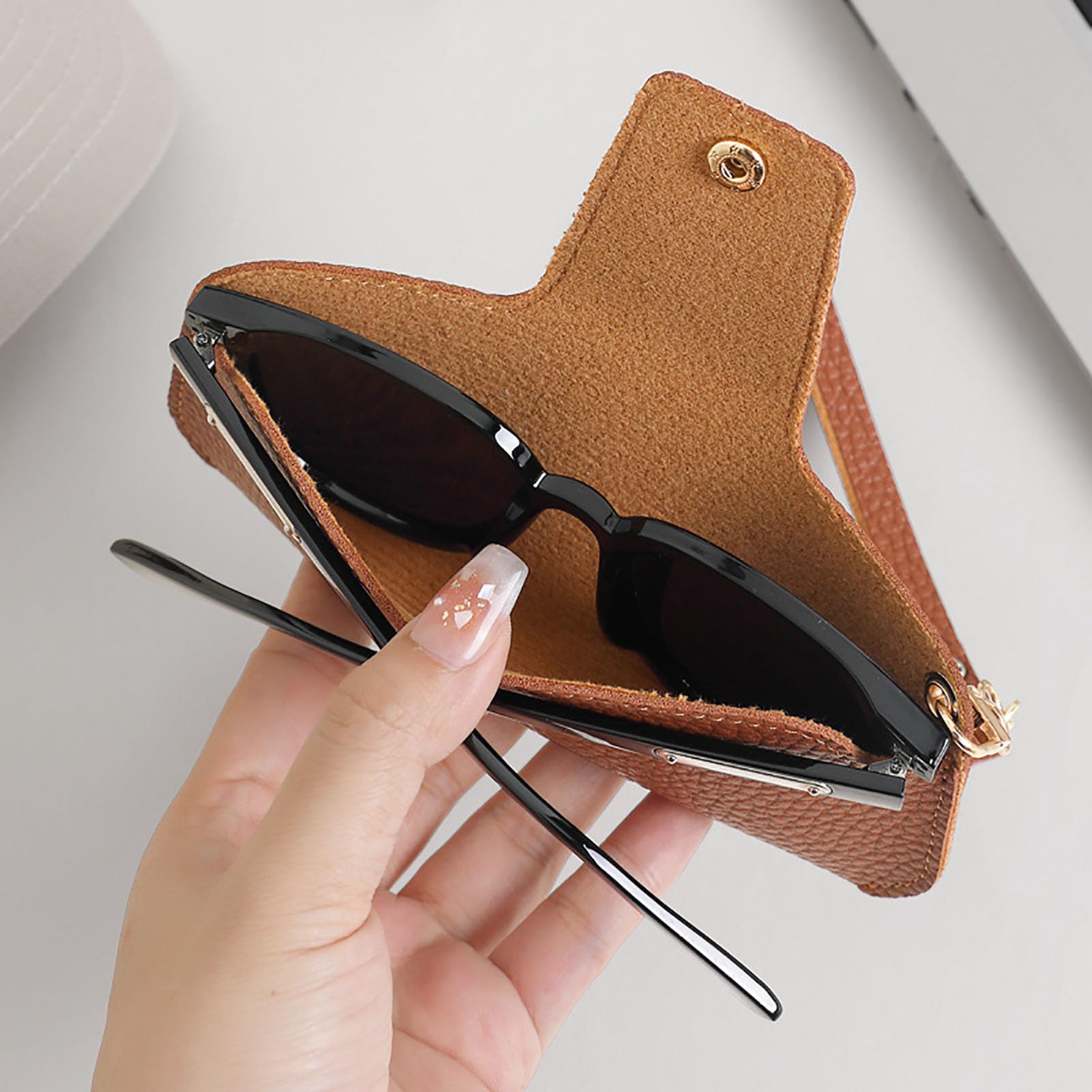 5-teiliges Brillenetui aus Leder, ultradünnes Sonnenbrillenetui, Brillenetuis, passend für die meisten Korrektionsbrillen und Sonnenbrillen, minimalistisches, schlankes Design für
