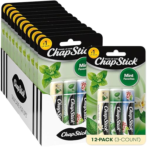 Miniatura 10 de ChapStick Classic (1 caja de 12 palitos, 12 palitos en total, sabor a fresa) tubo de bálsamo labial con sabor a protector de la piel, 0.15 onzas