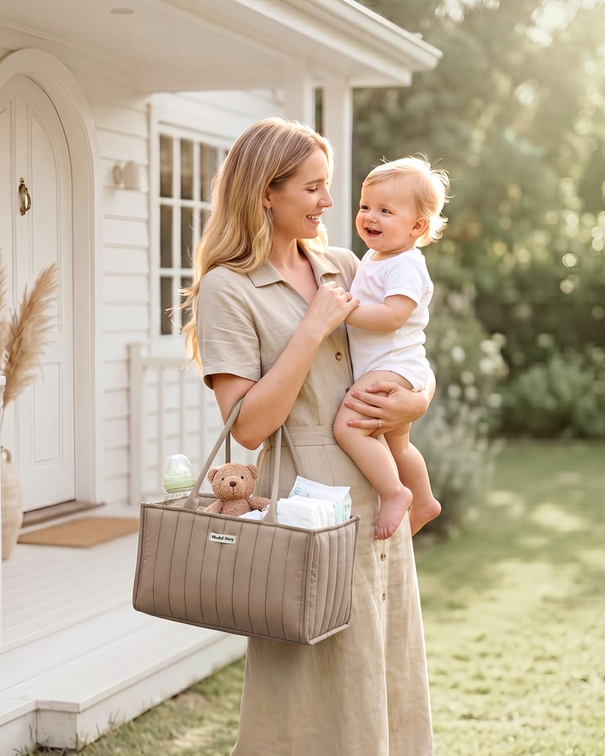Blissful Diary Organizer na pieluchy dla niemowląt, stylowy kosz do przechowywania niezbędnych artykułów dla noworodka i stacji na pieluchy, prezent na baby shower i niezbędny element listy, brązowy