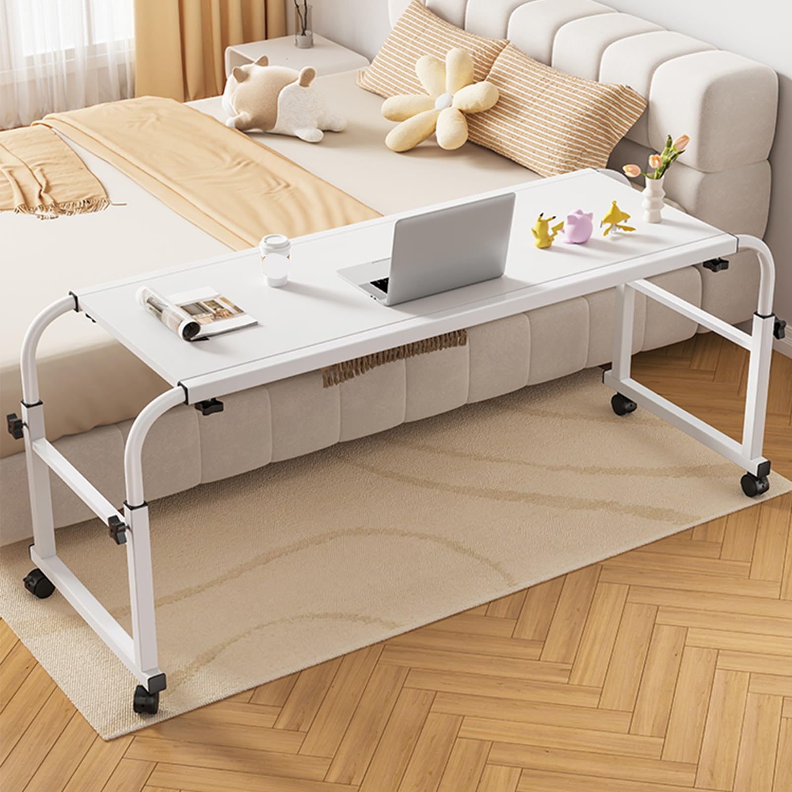 Table de lit réglable à roulettes pour ordinateur : la solution gain de place