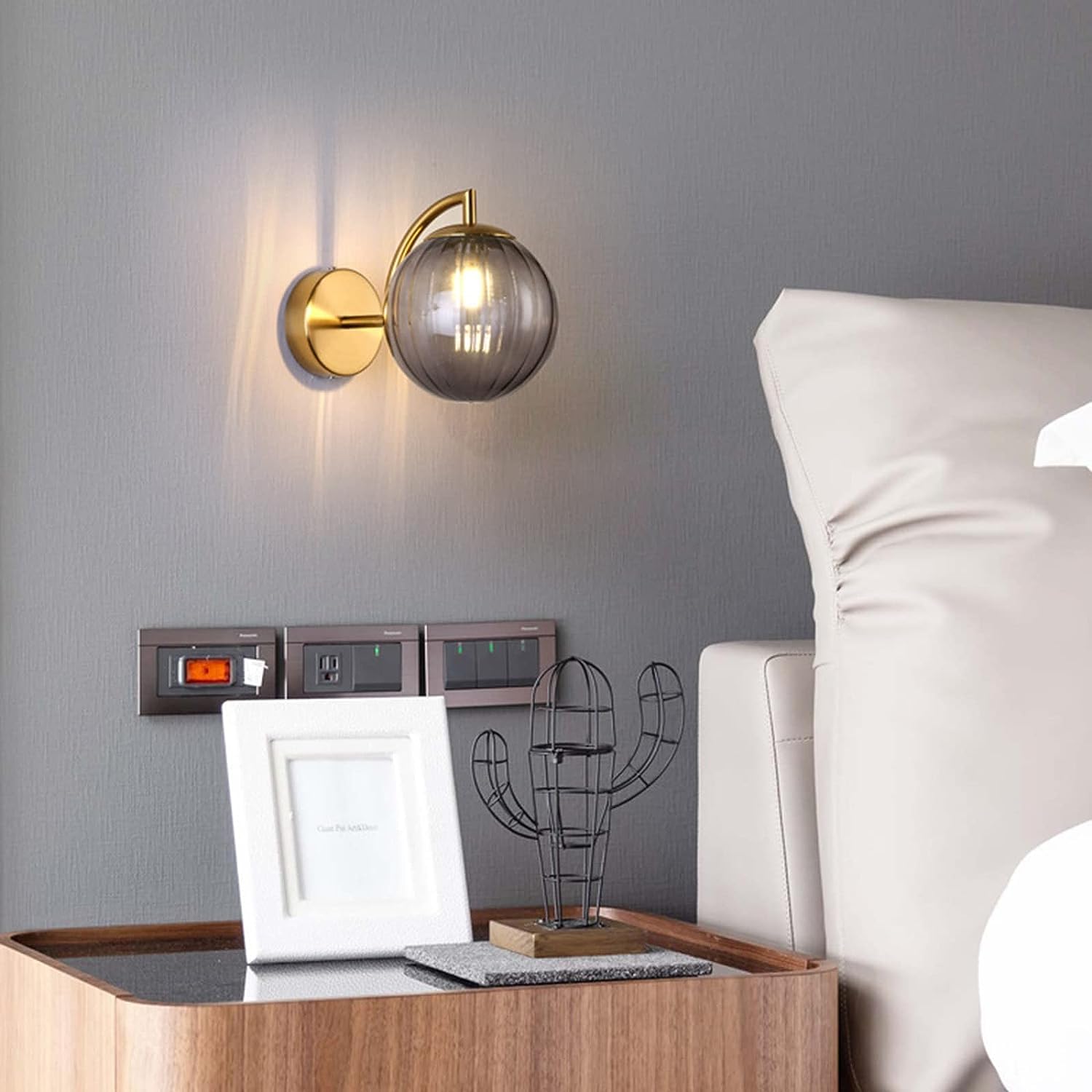 Lampada da Parete 22 cm, Globo in Vetro Stile Mid-Century Modern, Lampada da Parete Dorata per Bagno, specchiera, Lampada da Comodino per Camera da Letto, Ragazze, Soggiorno, Corri