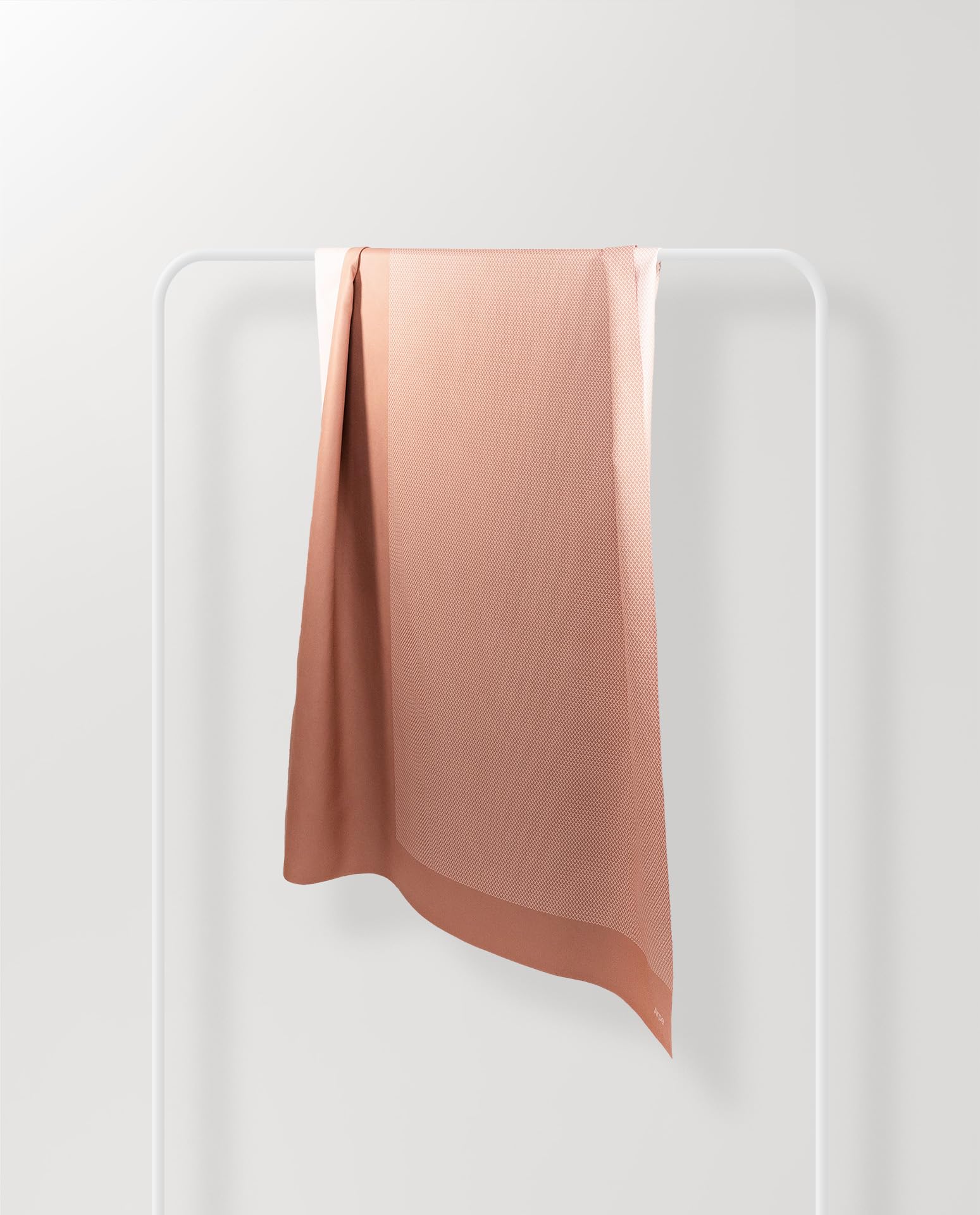 Arpe - Asciugamano in microfibra sostenibile | Asciugamano sportivo per spiaggia, piscina o palestra, asciugamano da bagno | ad asciugatura rapida | leggero e compatto, Eco Friendly | Chestnut Brown