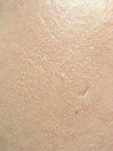 Buona idea con SPF, ma troppo pesante per la mia pelle mista e sensibile