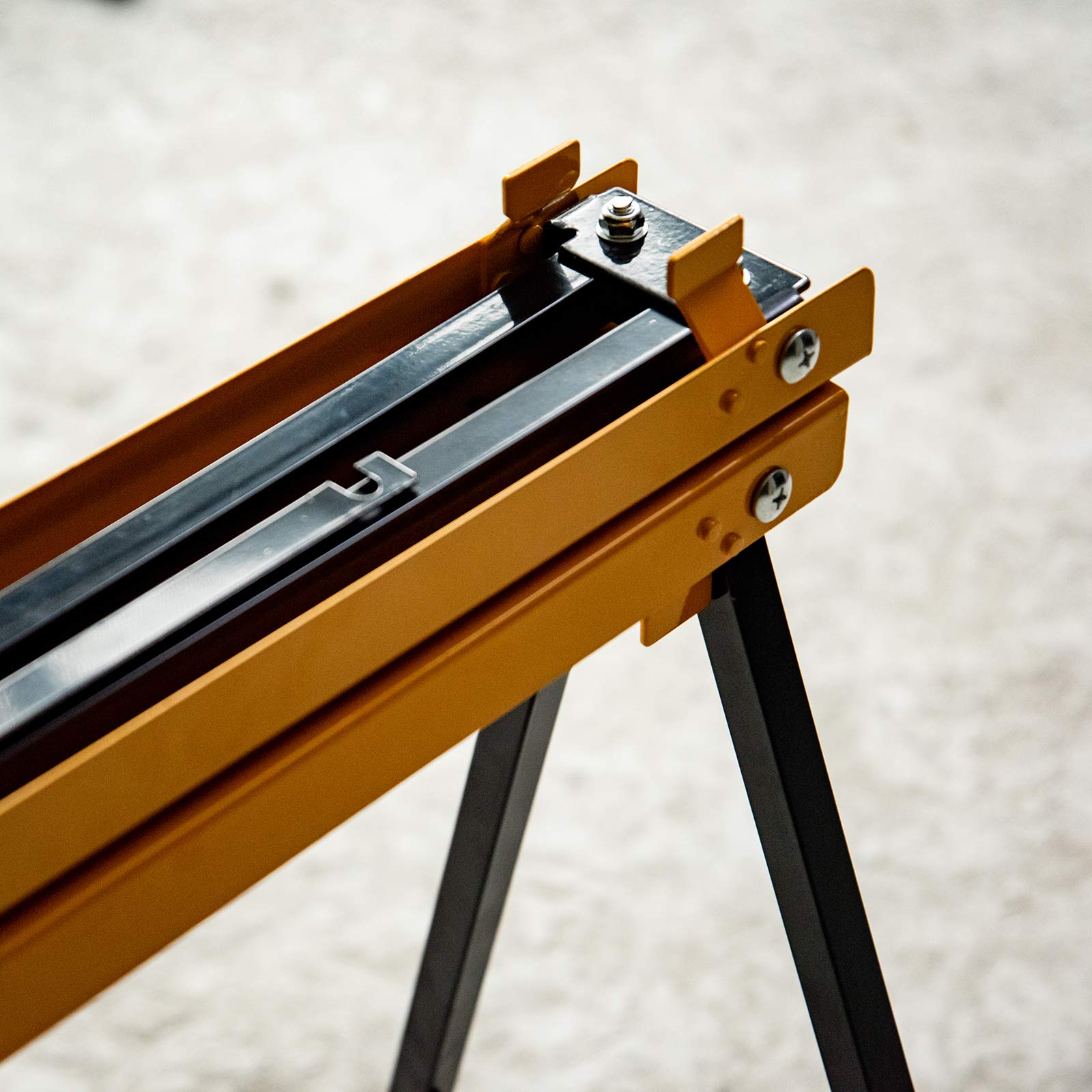 HOMCOM Caballete de sierra plegable con soportes metálicos 2 piezas | Caballo de sierra, caballete de acero, capacidad de carga 125 kg