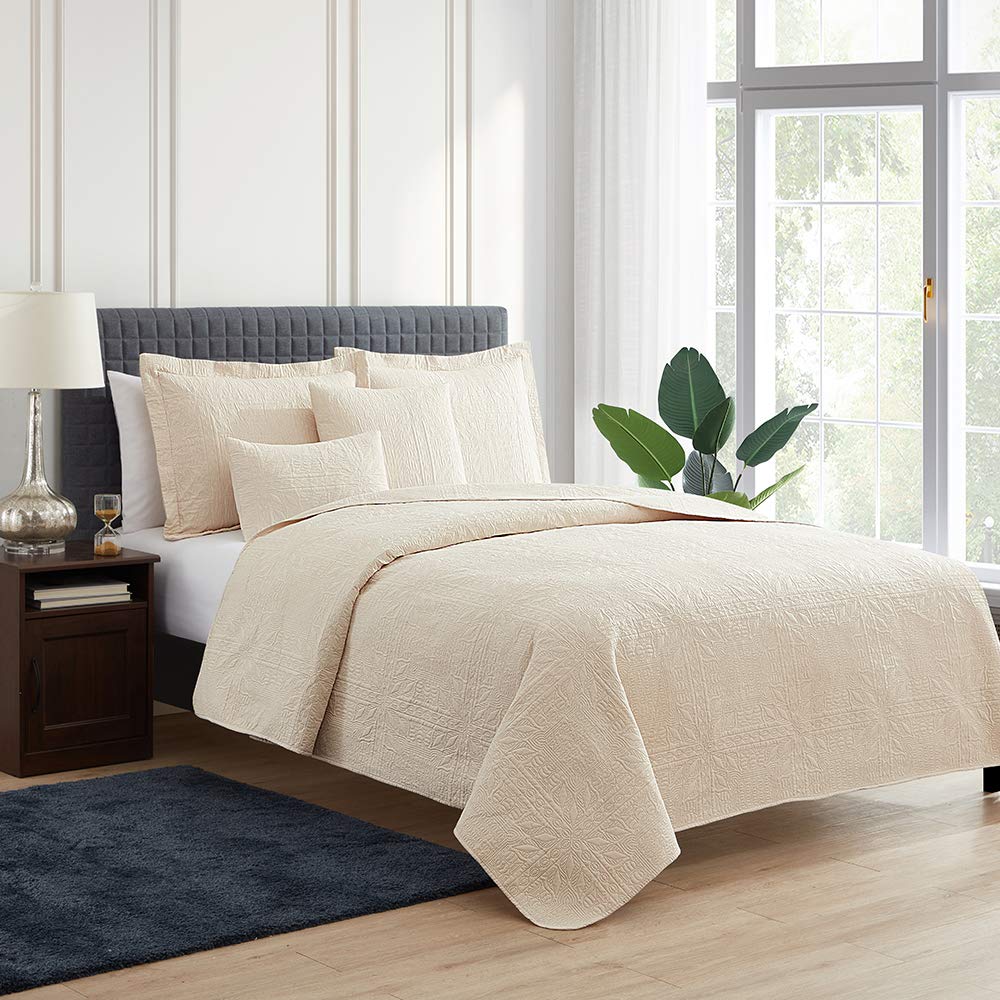 Photo 1 of Hearth & Harbor Quilts King Size - All Season Bedspread Coverlet Set, Pinsonic Weave Lightweight Bedding Set - 5 Piece King Quilt Set with Pillow Shams, Grid - Cream