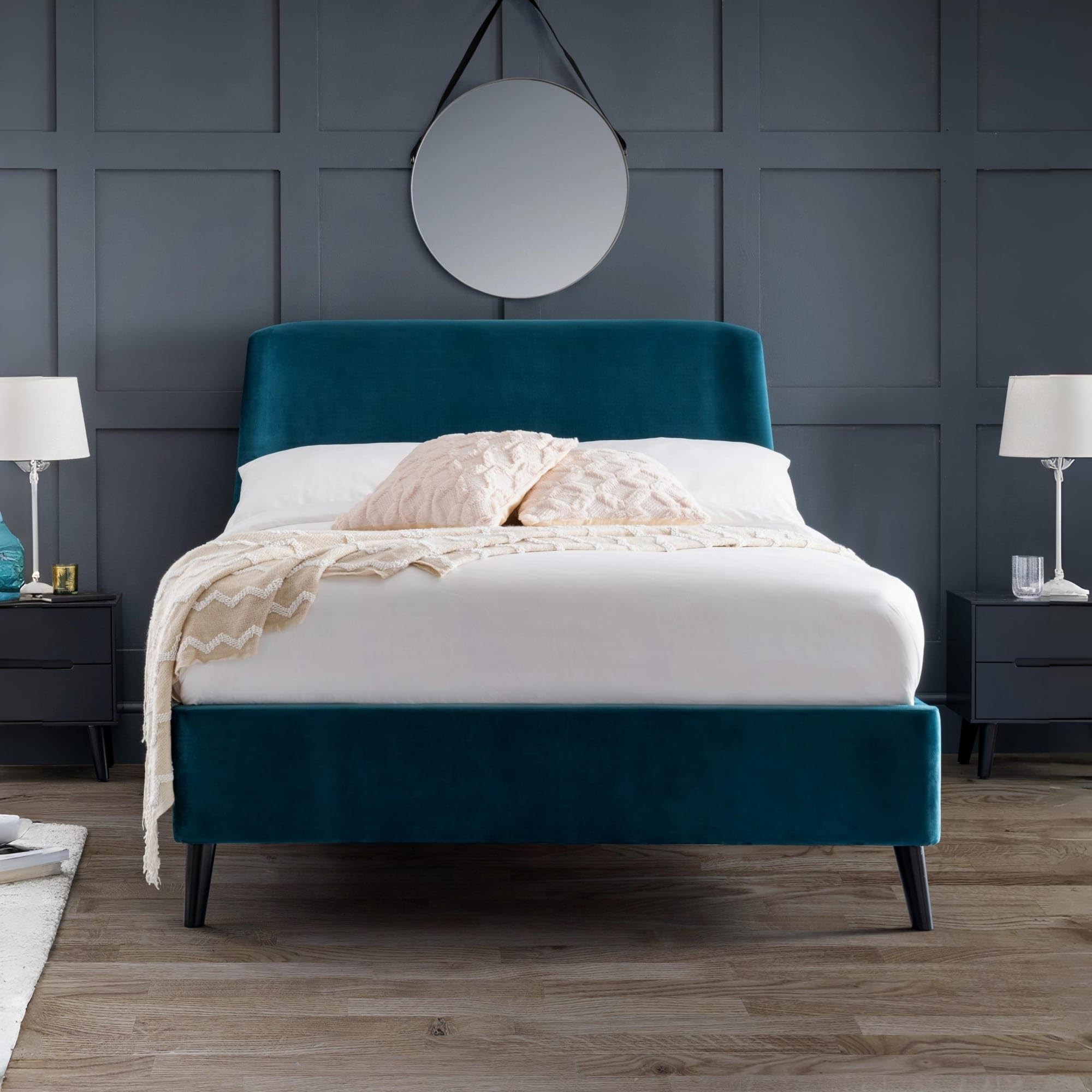 Julian Bowen Soto Metal Bed - Silver Beds