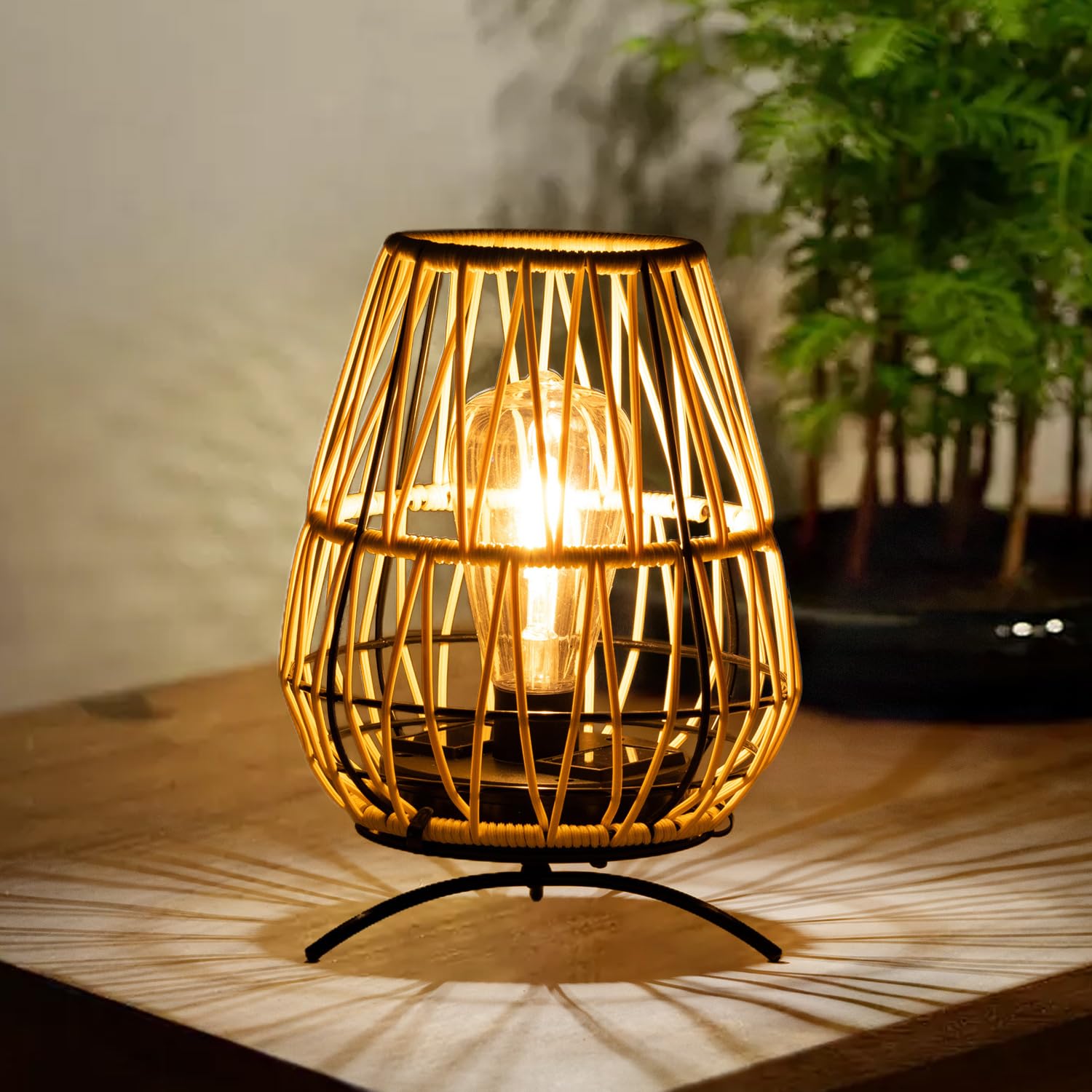 Lanterne solari da esterni, a energia solare, da appendere, con supporto, lampada da tavolo decorativa per giardino, patio, cortile, prato, confezione da 2