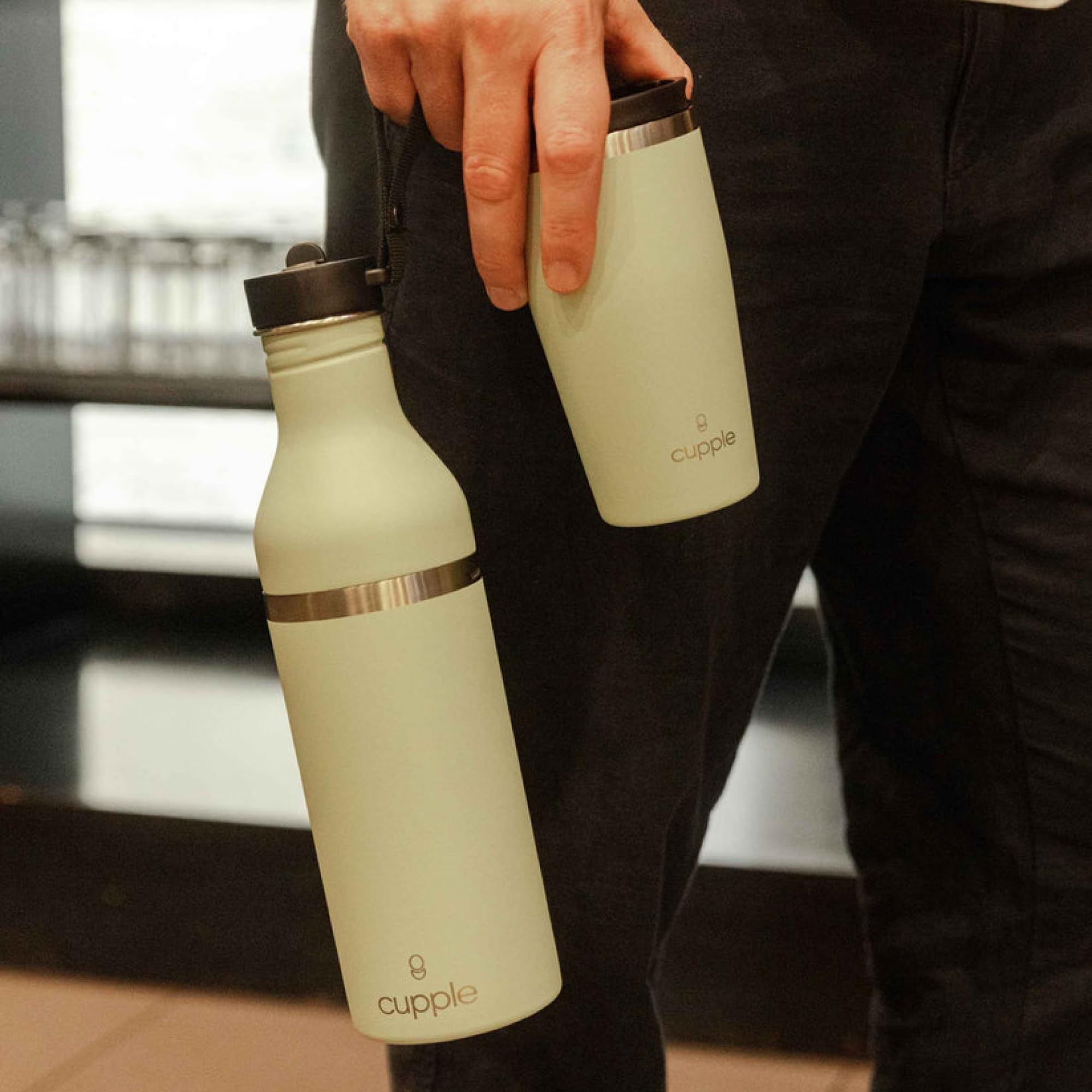 Taza + botella, acero inoxidable, bebidas frías y calientes, a prueba de fugas, se adapta a portavasos, taza de café integrada, pimienta negra (verde marino)
