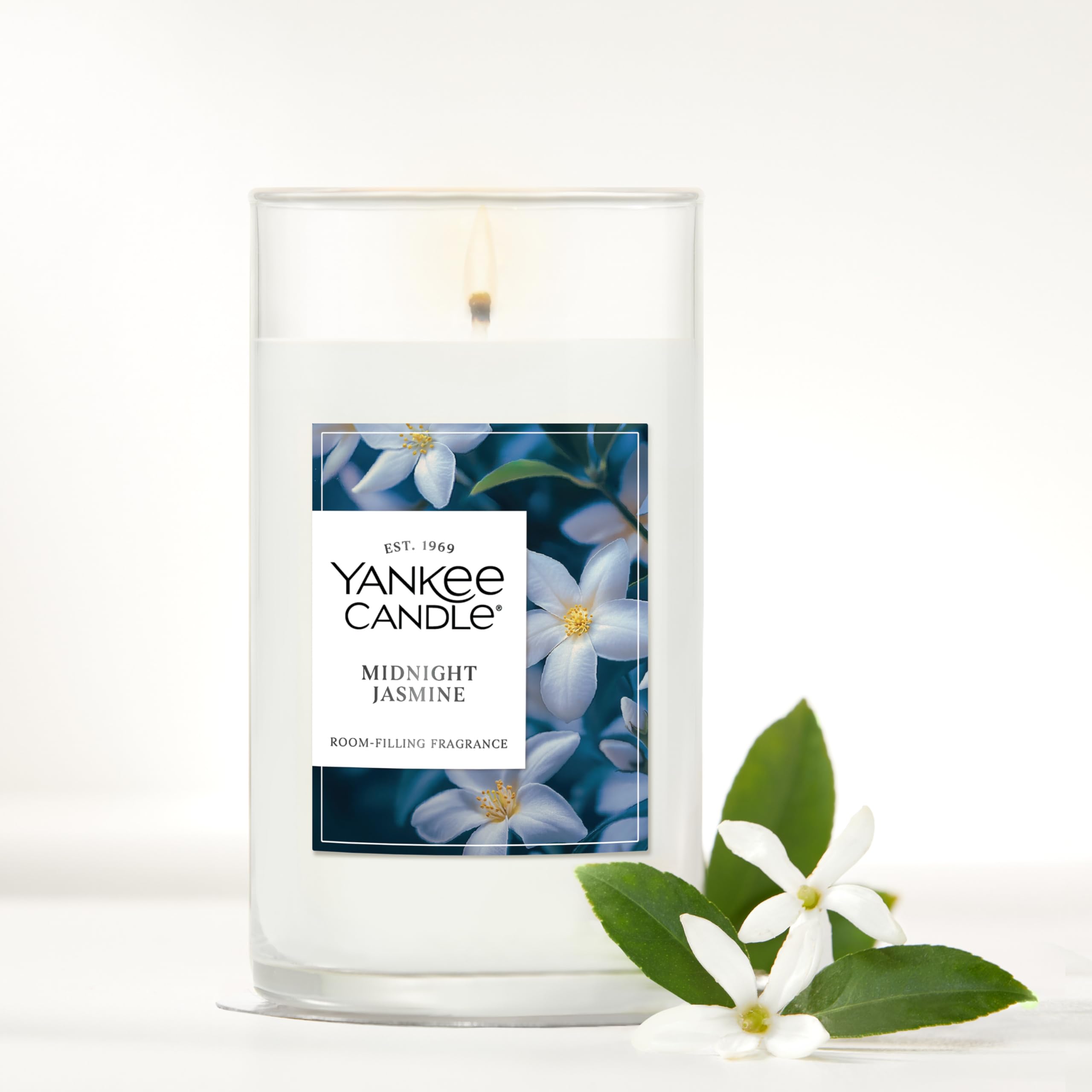 Amazon.com: Yankee Candle Medium Pillar Scented Candle with