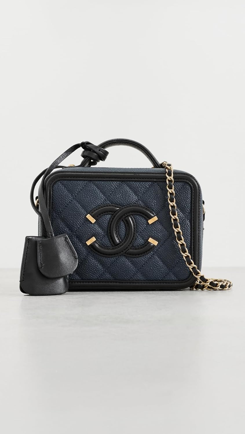 Women's Pre-Loved Chanel Vanity Case, Caviar Quilted - Image 2