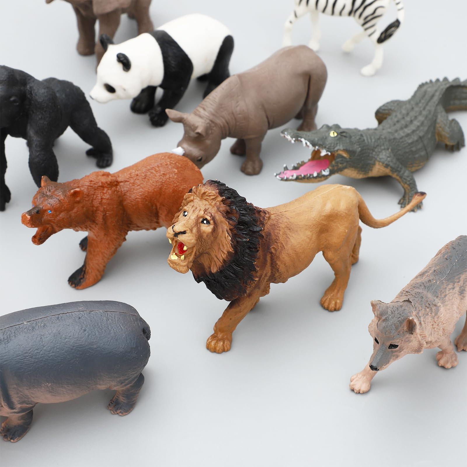 anamal　15個 Amazon.com: ONEST 15 Pieces Mini Animals Figurines Wildlife Animal