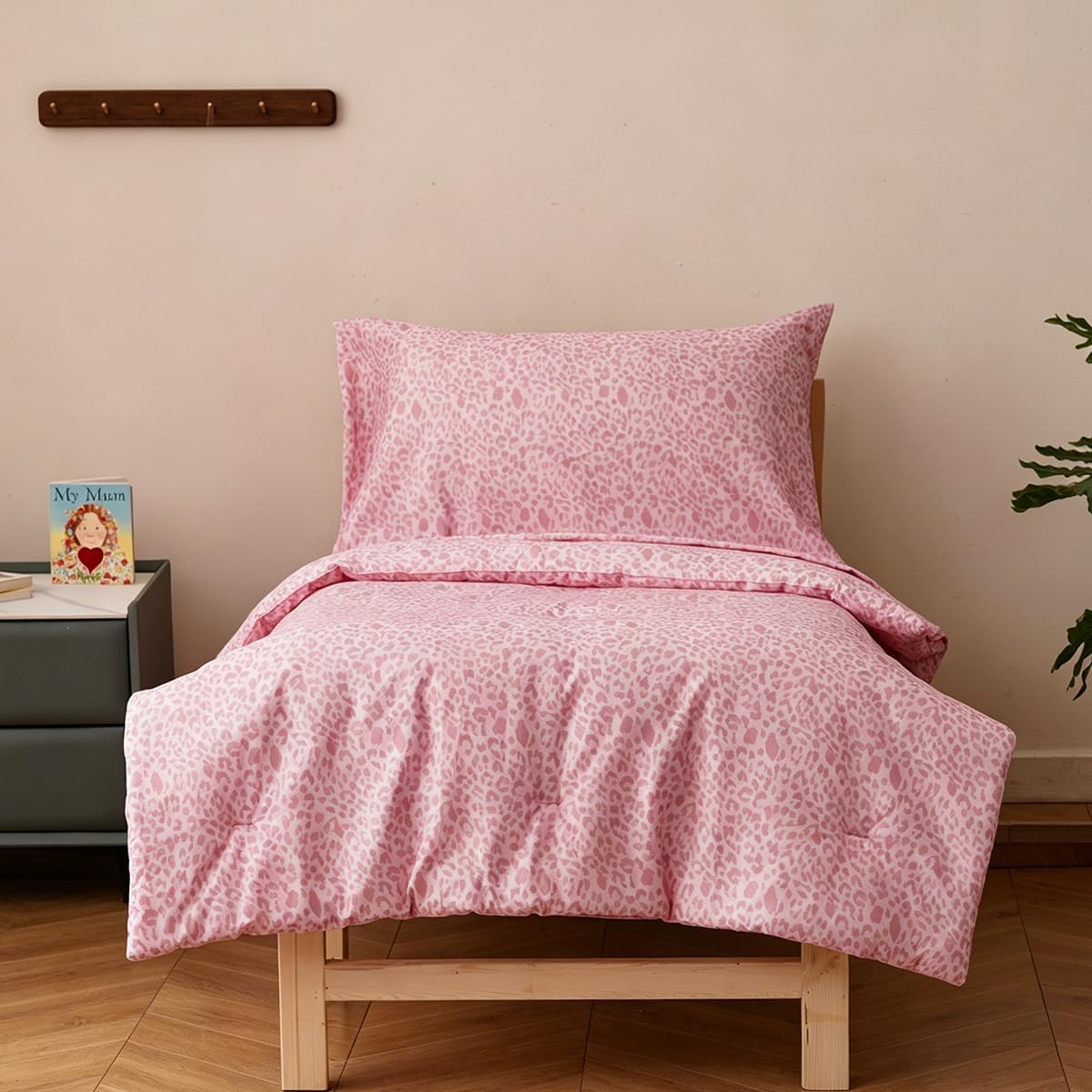 CLOTHKNOW Pink Leopard Print 100% Cotton Toddler Bedding Sets for Girls, 4Pieces Cheetah Print Bedding Soft Crib Bed Sets