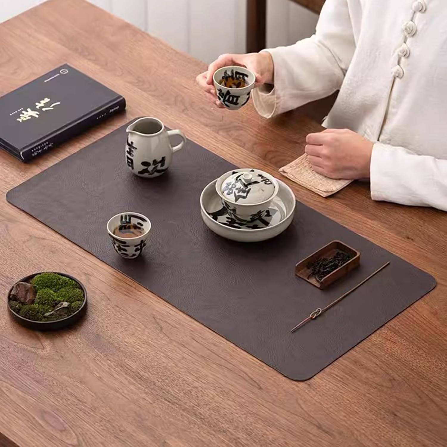 GTPBAO Waterproof Leather Tea Mat, Retro Chinese Table Runner, Roll Up Coffee Mat for TV Cabinet/Kitchen/Restaurant, Coffee Color (Size : 60x120cm/23.6x47.2in)