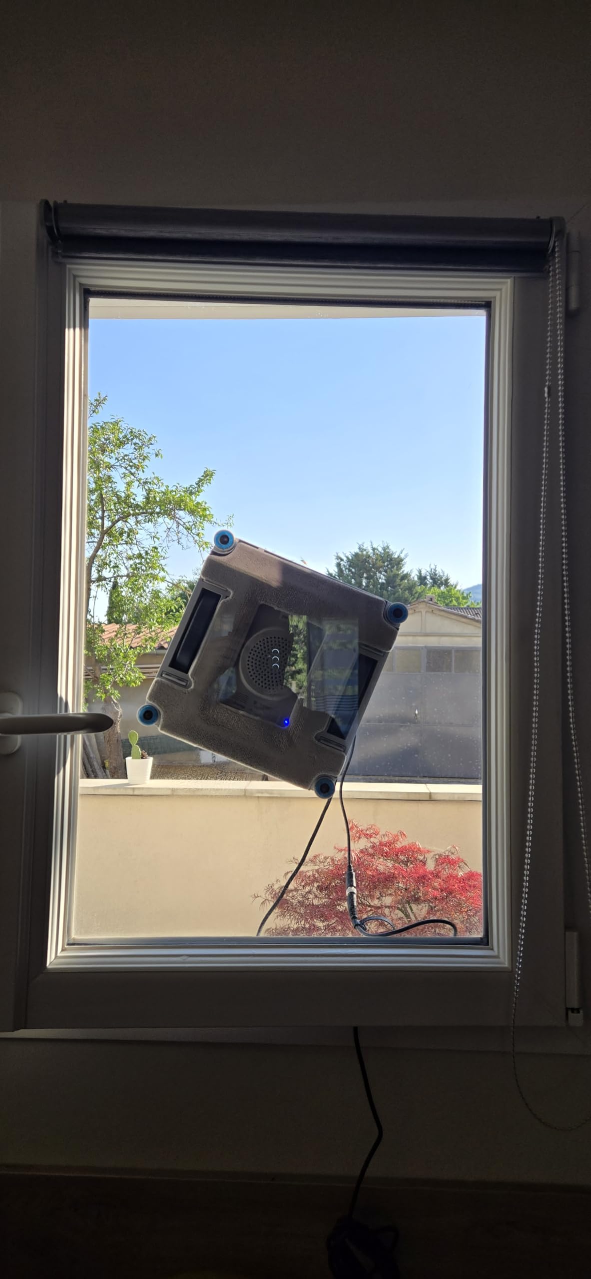 WISEBOT Fensterputzroboter KI-Navigation, 3-Fach Spray, Eckenreinigung(Weiß)