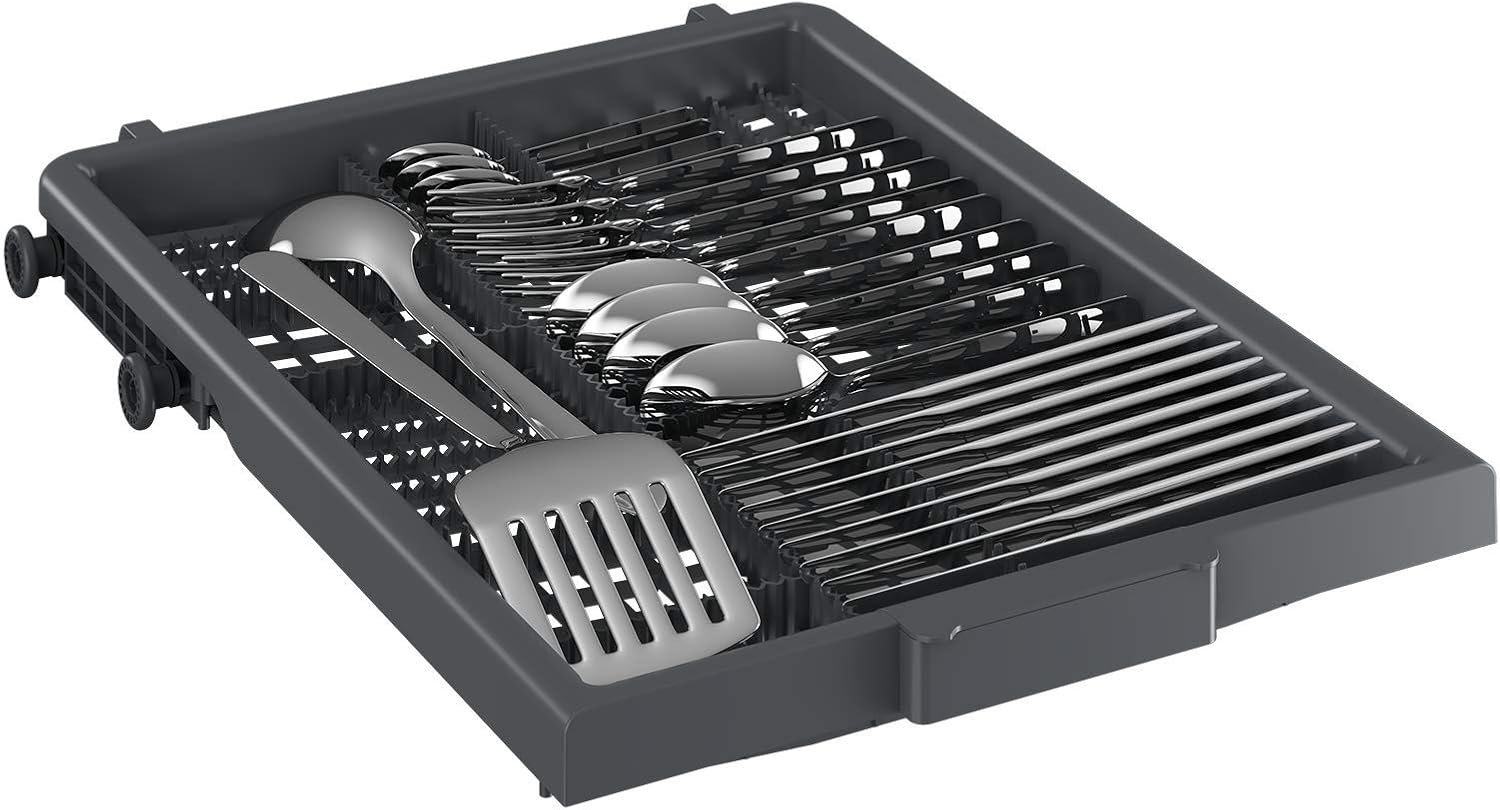 Third cutlery tray with various utensils