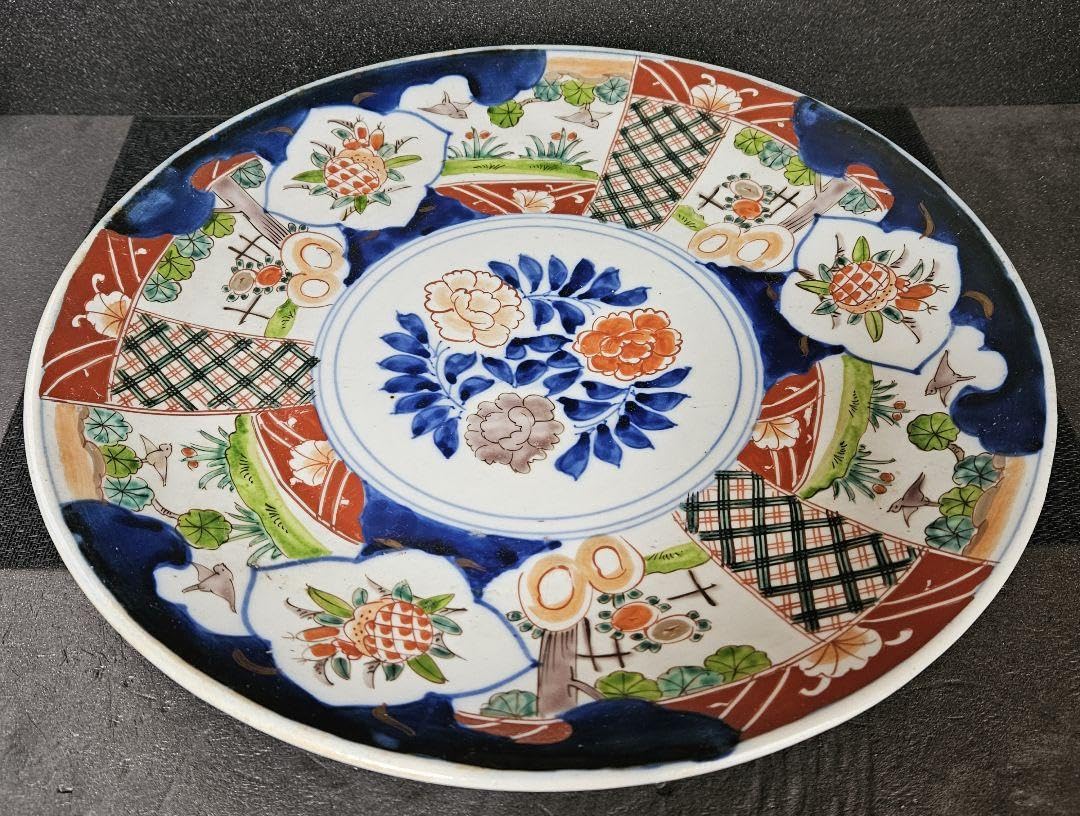 古伊万里、染錦、花鳥図、赤玉、中鉢。 古伊万里、染錦、花鳥図、赤玉