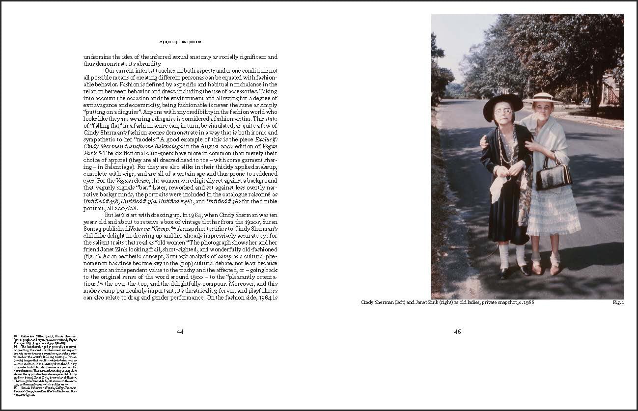CINDY SHERMAN: Anti-Fashion (ART / PHOTOGRAPHY)