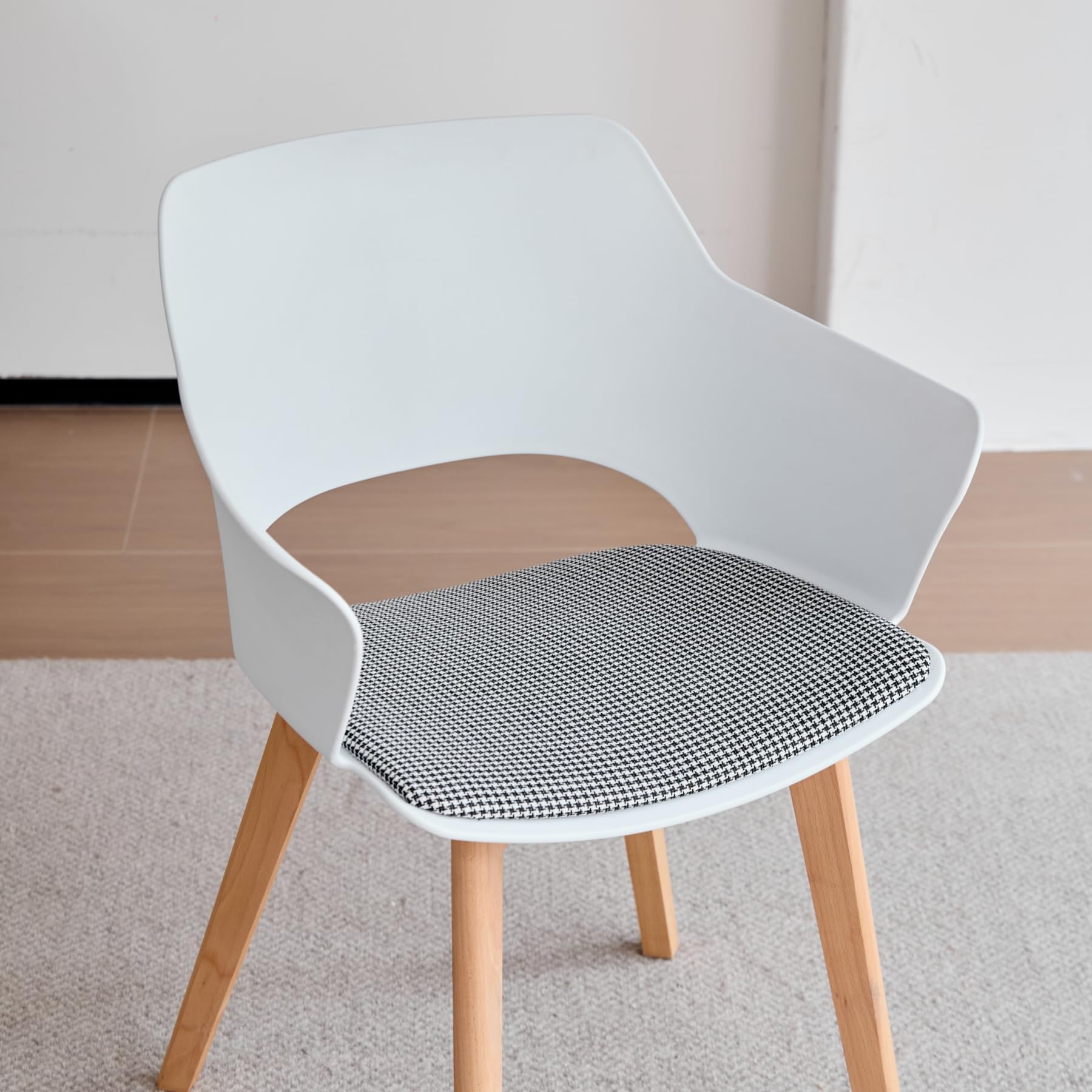 Set di 4 Sedie da Pranzo Scandinave, Sedia da Pranzo in Stile Nordico con Braccioli, Gambe in Faggio, Sedia da Cucina Imbottita in Plaid di Lino - Bianco+Rosso+Verde Chiaro+Blu