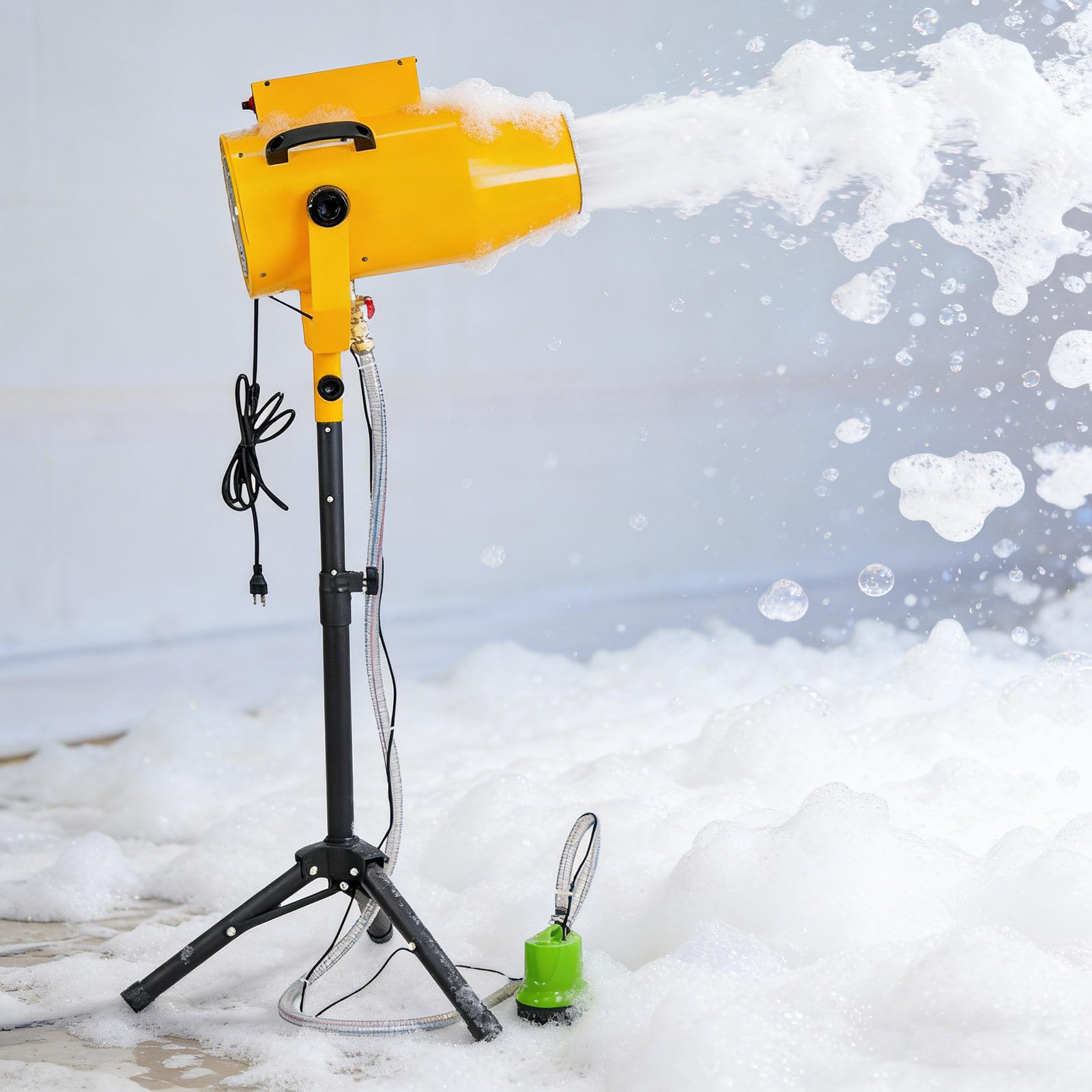 Schaumpartymaschine, 1000 W Große Bühnenschaummaschine, Einstellbarer Winkel, Bühneneffekt-Jet-Schaummaschine für Partys im Freien, Sommer-Schwimmspass für Kinder, 6–10 m Entfernung Yellow