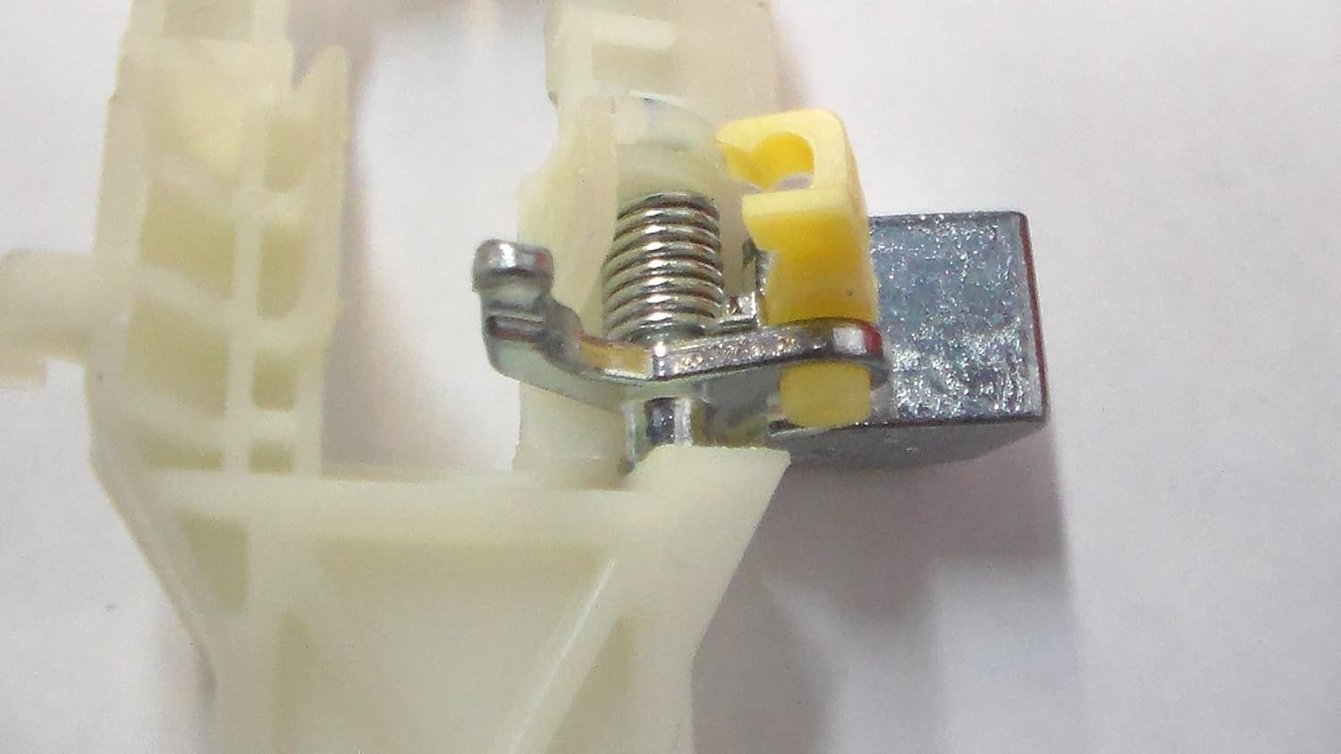 KIA Base Assy-FR DR O/S