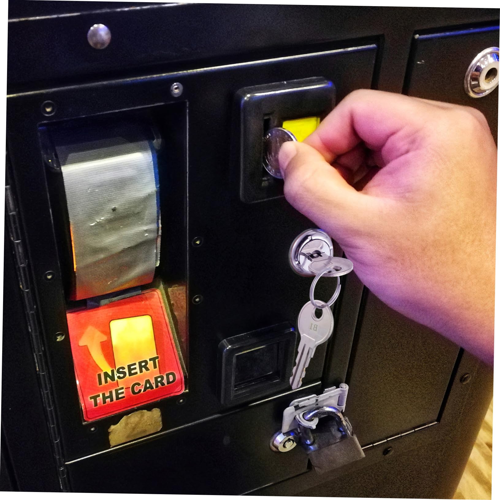Mikinona Chiavetta Distributore Macchinette Automatico in Plastico e Metallo Sicurezza Migliorata e Design Moderno per Accessori Macchina Versatile e Resistente