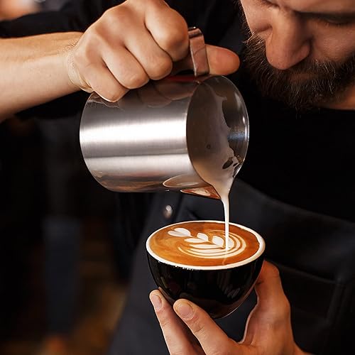 Miniatura 5 de Flutesan 3 tazas medidoras de acero inoxidable con mango con marcas para arte latte, verter agua de 2/4/8 tazas (16/32/64 onzas)